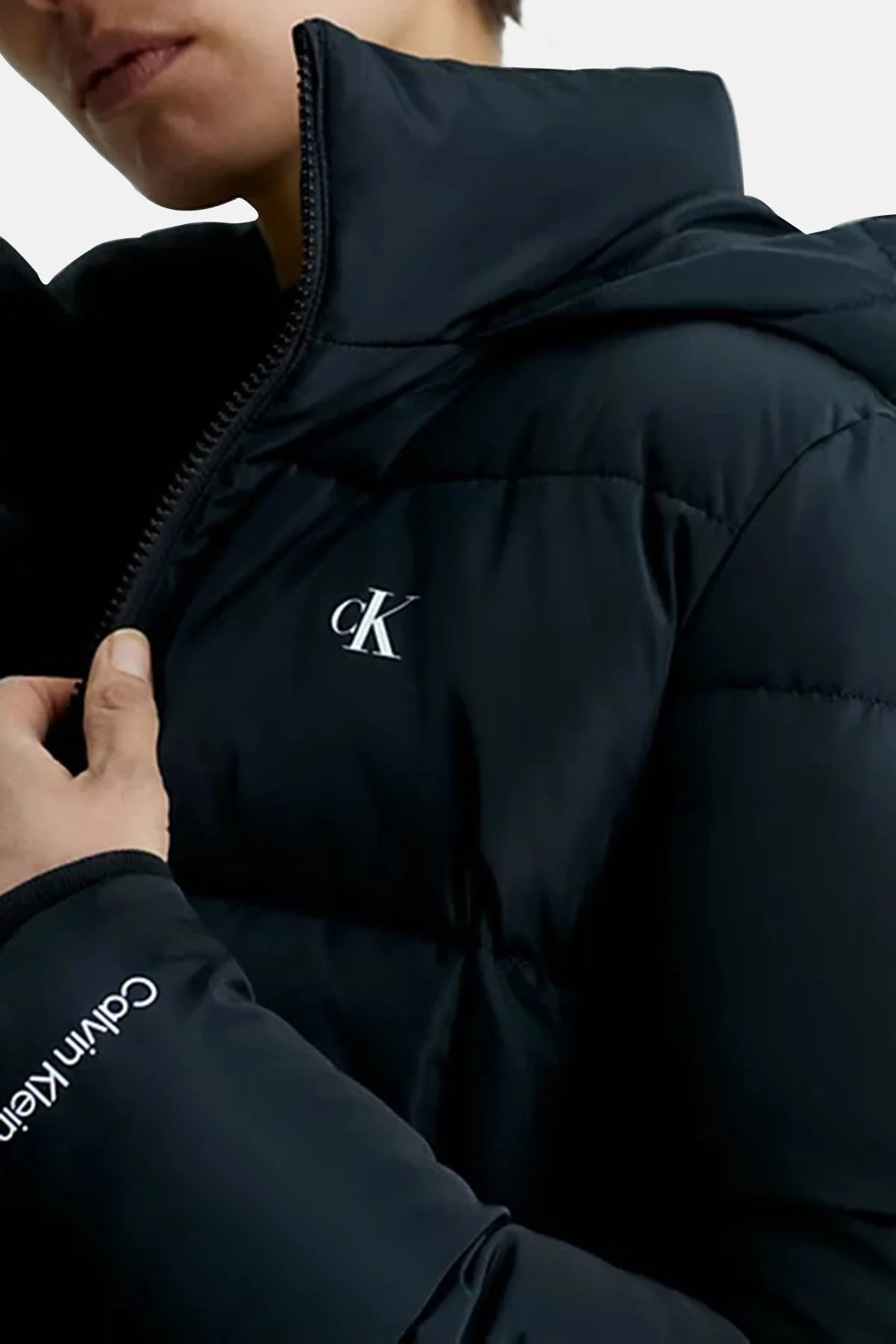 Calvin Klein Su Geçirmez Kapüşonlu Şişme J20J221889BEH Bayan Mont J20J221889 BEH SİYAH - 4