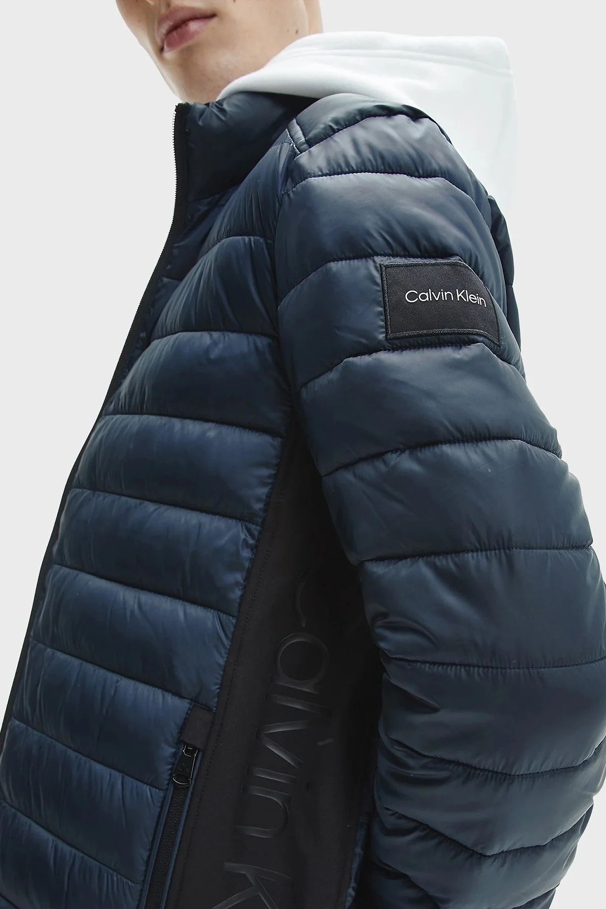 Calvin Klein Su Geçirmez Regular Fit Dik Yaka Şişme Erkek Mont K10K108291 DW4 LACİVERT - 3