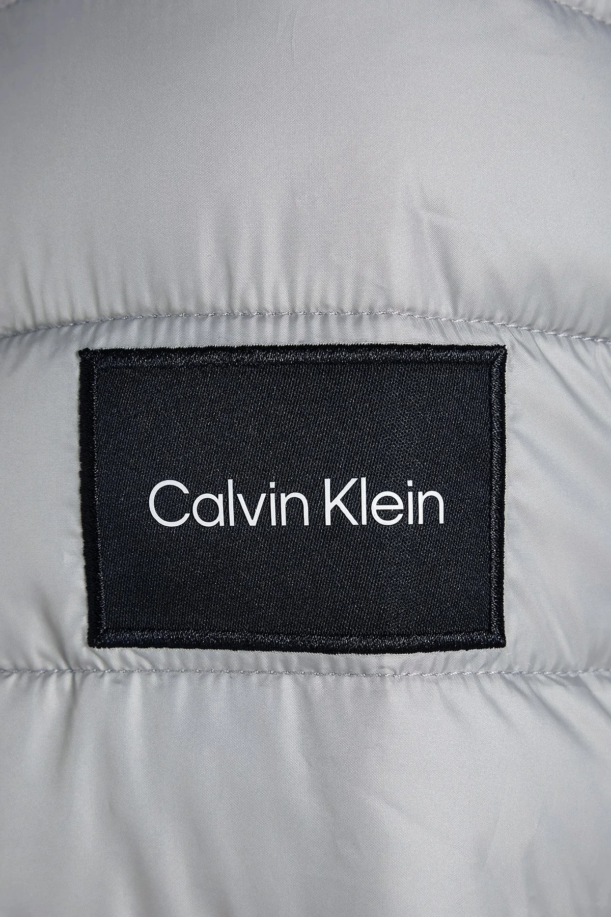 Calvin Klein Su Geçirmez Regular Fit Dik Yaka Şişme Erkek Mont K10K108291 PRZ GRİ - 6