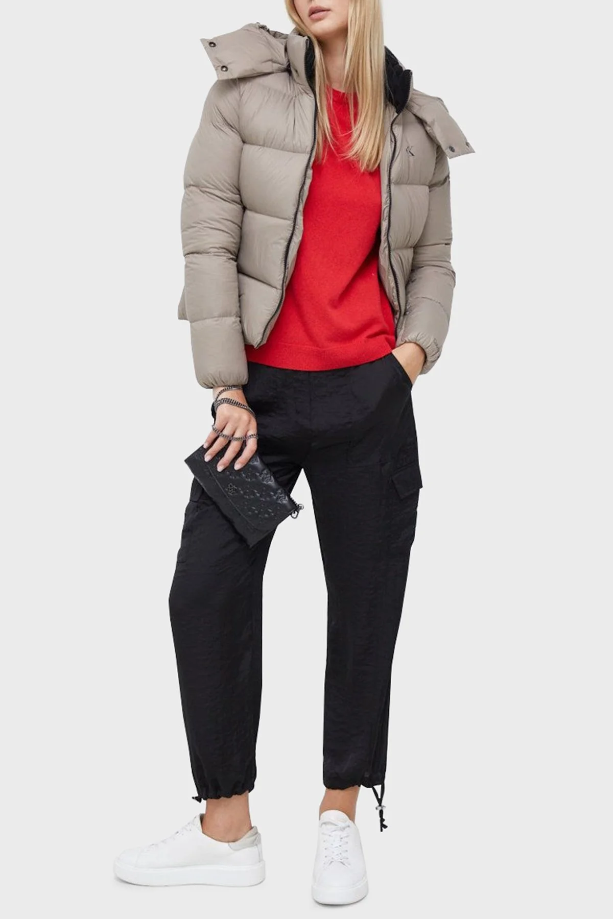 Calvin Klein Su Geçirmez Regular Fit Kuş Tüyü Dolgulu Kapüşonlu Bayan Mont J20J219819 A03 VİZON - 2