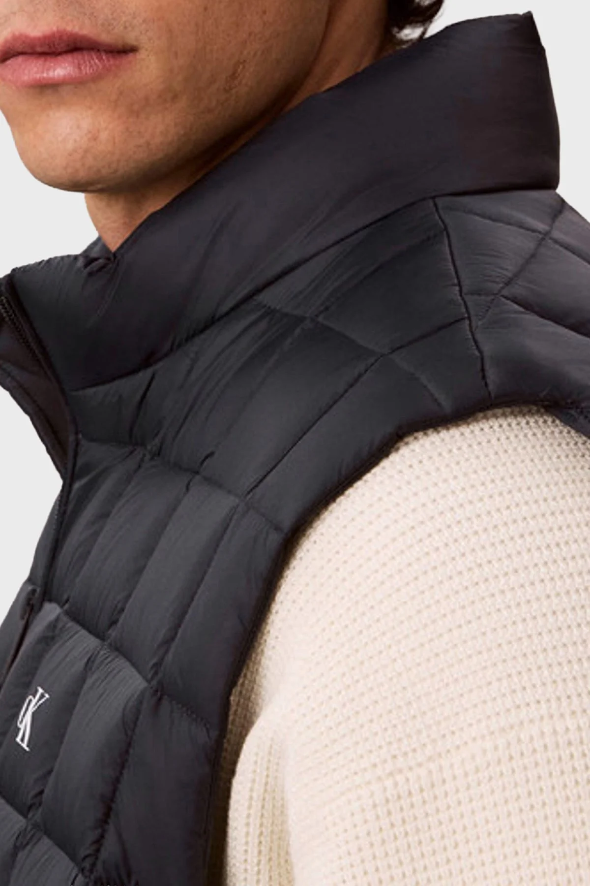 Calvin Klein Su İtici Kapitoneli Dik Yaka Hafif Şişme LV04RG507GCEF Erkek Yelek LV04RG507G CEF Lacivert - 4