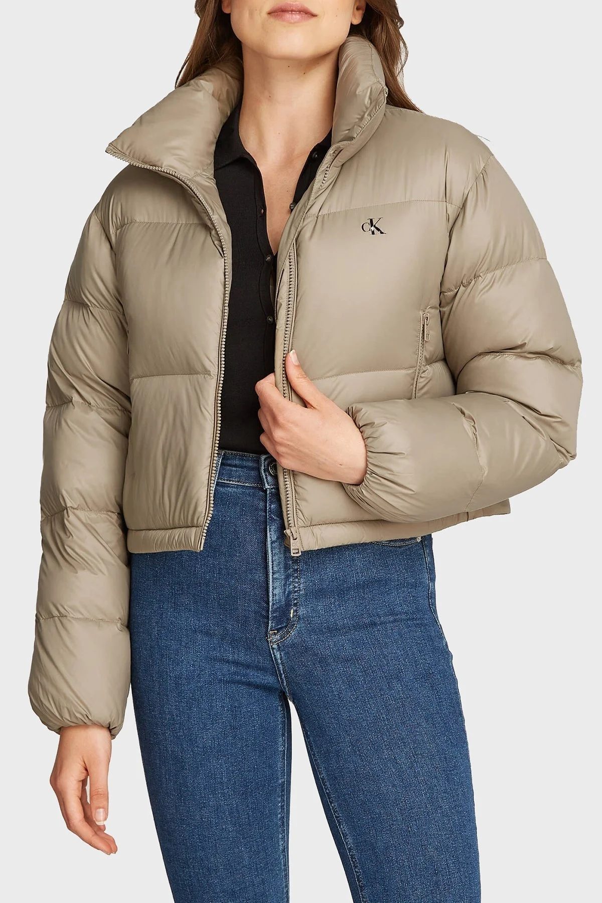 Calvin Klein Su İtici Kuş Tüyü Dolgulu Relaxed Fit Dik Yaka Crop Şişme J20J223577PAV Bayan Mont J20J223577 PAV GRİ - 1