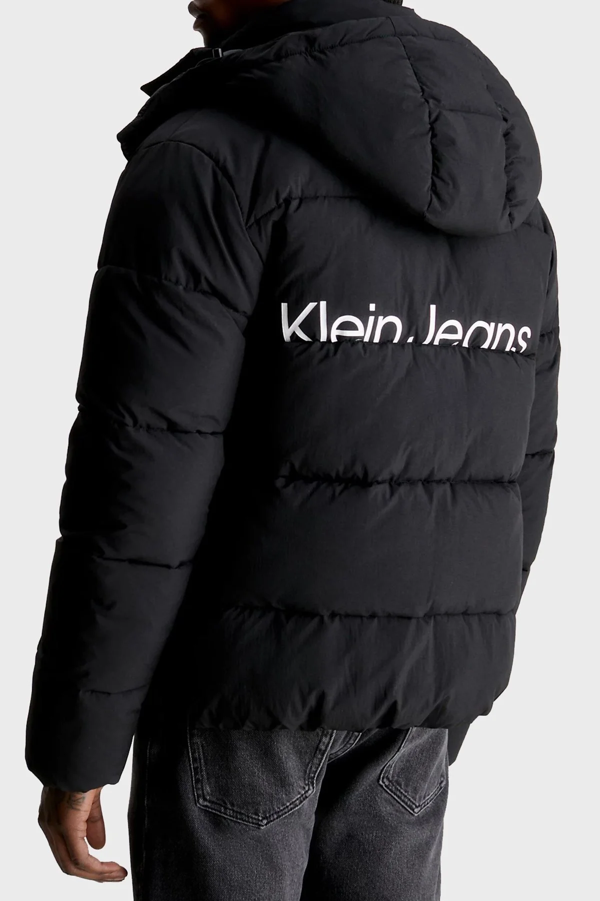 Calvin Klein Su İtici Regular Fit Kapüşonlu Şişme J30J323708BAE Erkek Mont J30J323708 BAE SİYAH - 2