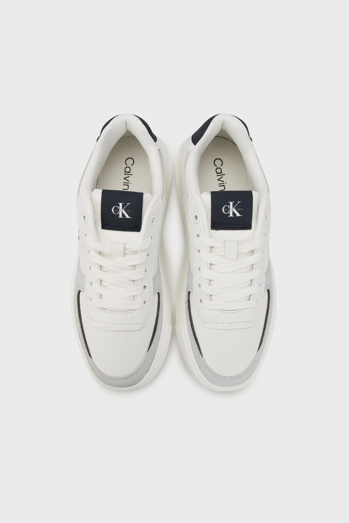 Calvin Klein Süet Detaylı Logolu Sneaker YW0YW02001060 Bayan Ayakkabı YW0YW02001 060 BEYAZ-LACİVERT - 4