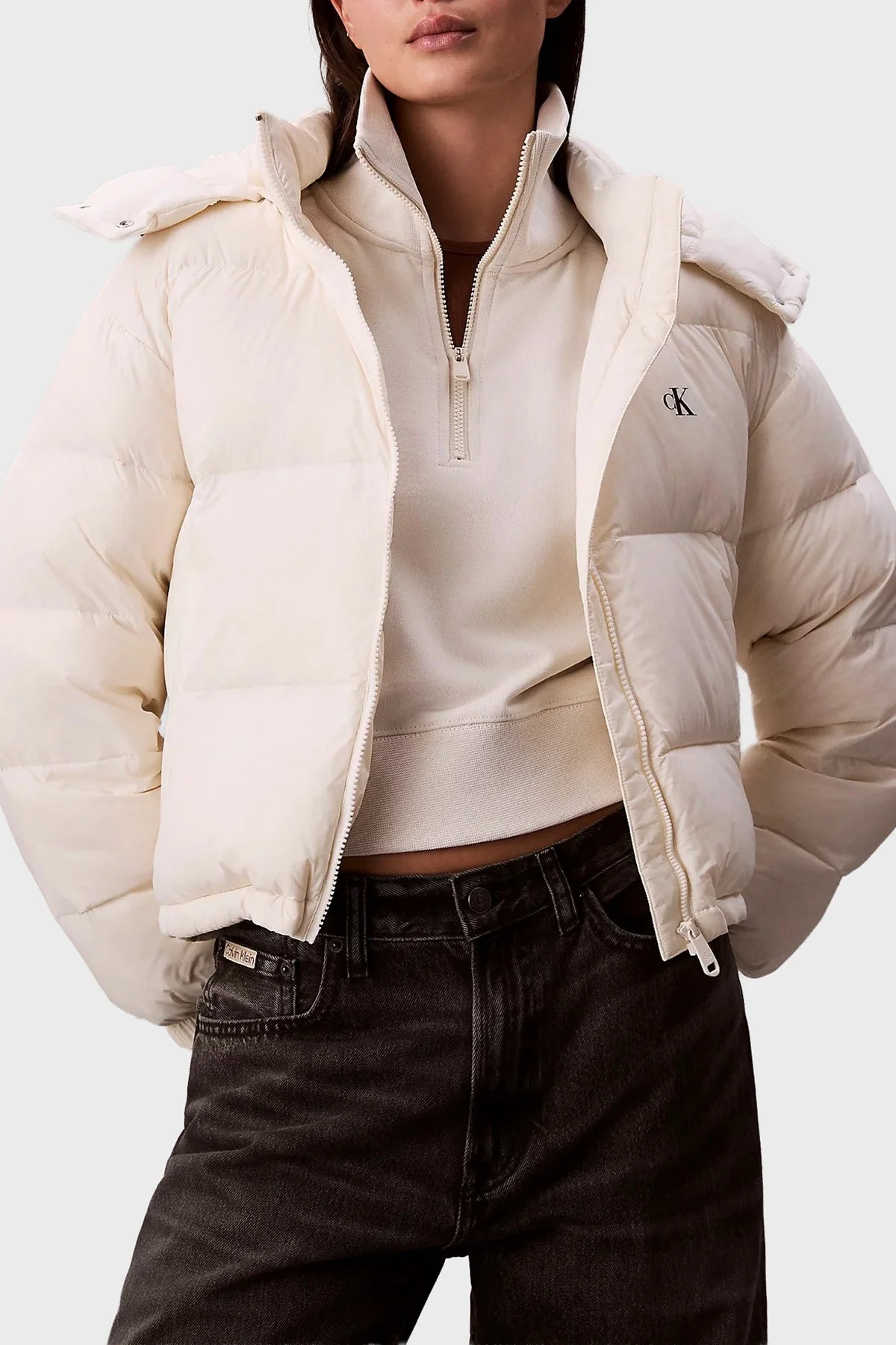 Calvin Klein Suya Dayanıklı Boxy Fit Çıkarılabilir Kapüşonlu Şişme LV047D501GVDV Bayan Mont LV047D501G VDV BEYAZ - 1