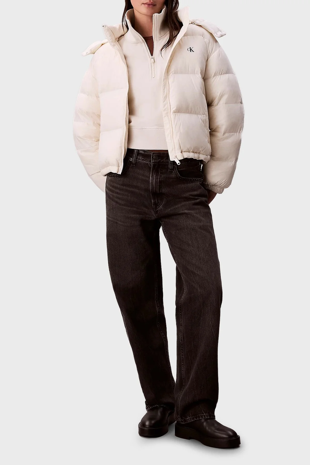 Calvin Klein Suya Dayanıklı Boxy Fit Çıkarılabilir Kapüşonlu Şişme LV047D501GVDV Bayan Mont LV047D501G VDV BEYAZ - 2