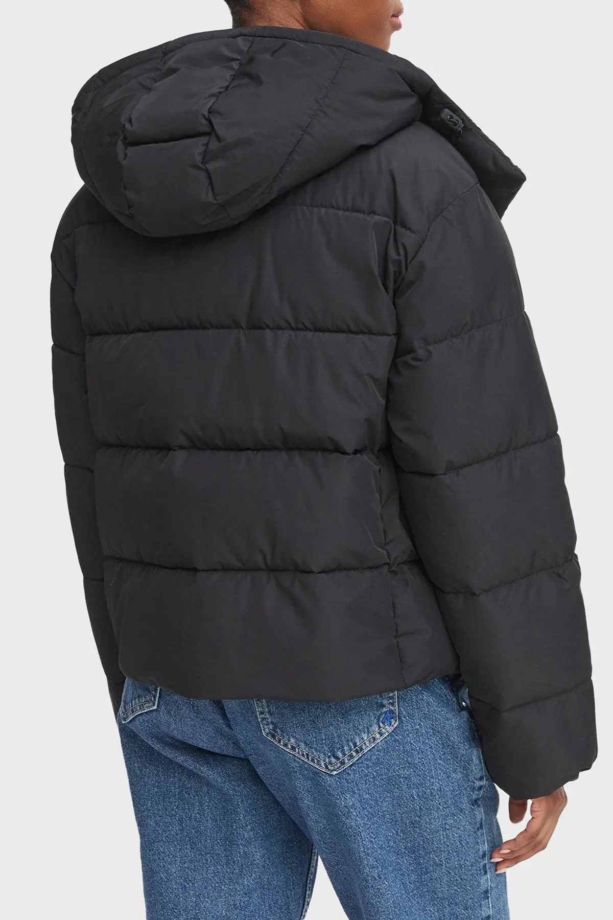 Calvin Klein Suya Dayanıklı Çıkarılabilir Kapüşonlu Şişme LV047H504GUB1 Kadın Mont LV047H504G UB1 Siyah - 3