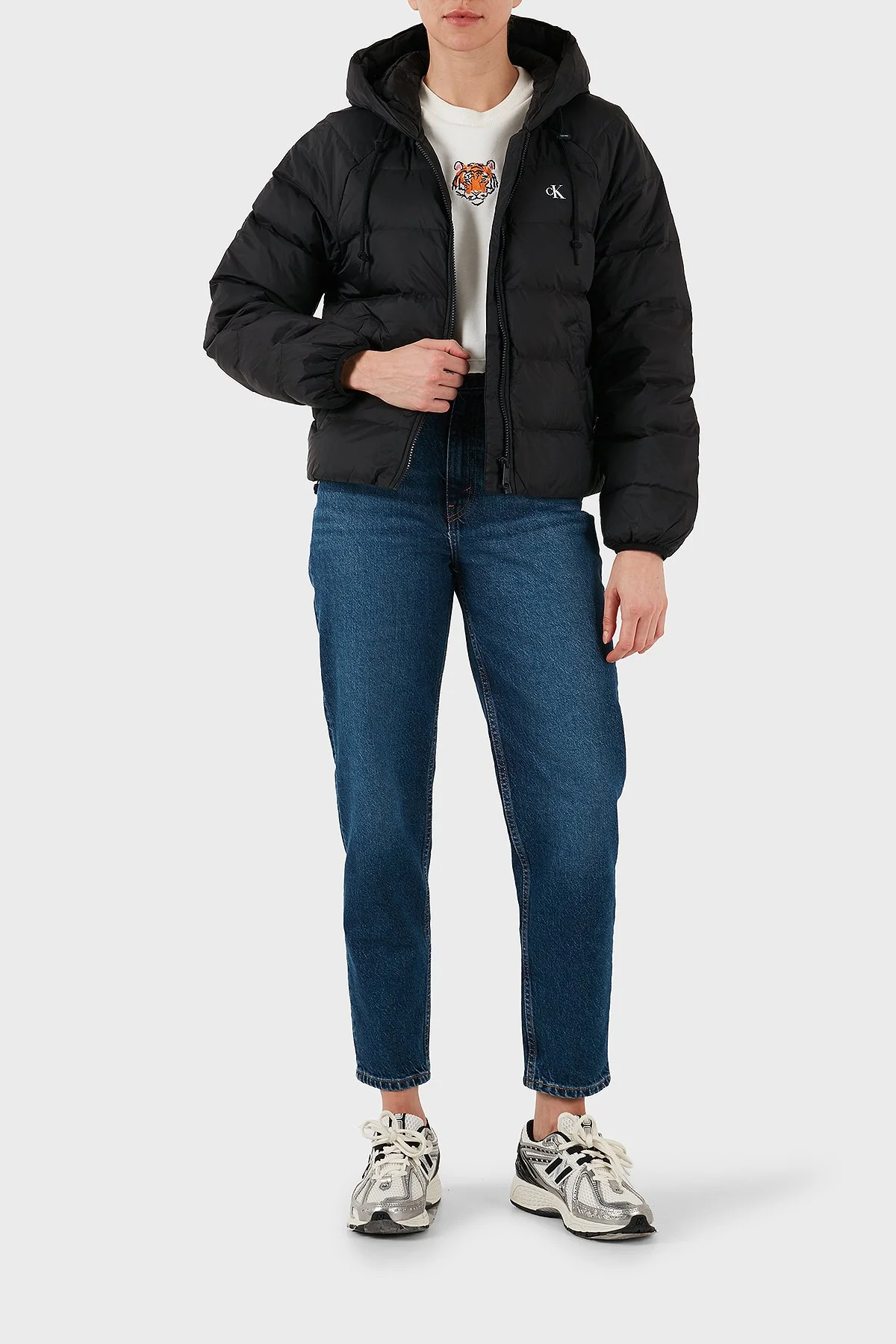 Calvin Klein Suya Dayanıklı Logolu Regular Fit Kapüşonlu Şişme LV047C521GUB1 Bayan Mont LV047C521G UB1 SİYAH - 5