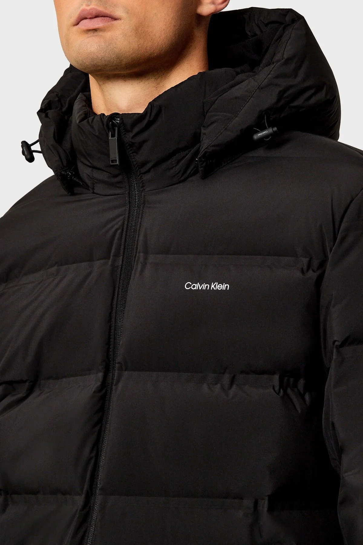 Calvin Klein Suya Dayanıklı Regular Fit Çıkarılabilir Kapüşonlu Şişme LV04LD517GUB1 Erkek Mont LV04LD517G UB1 SİYAH - 6