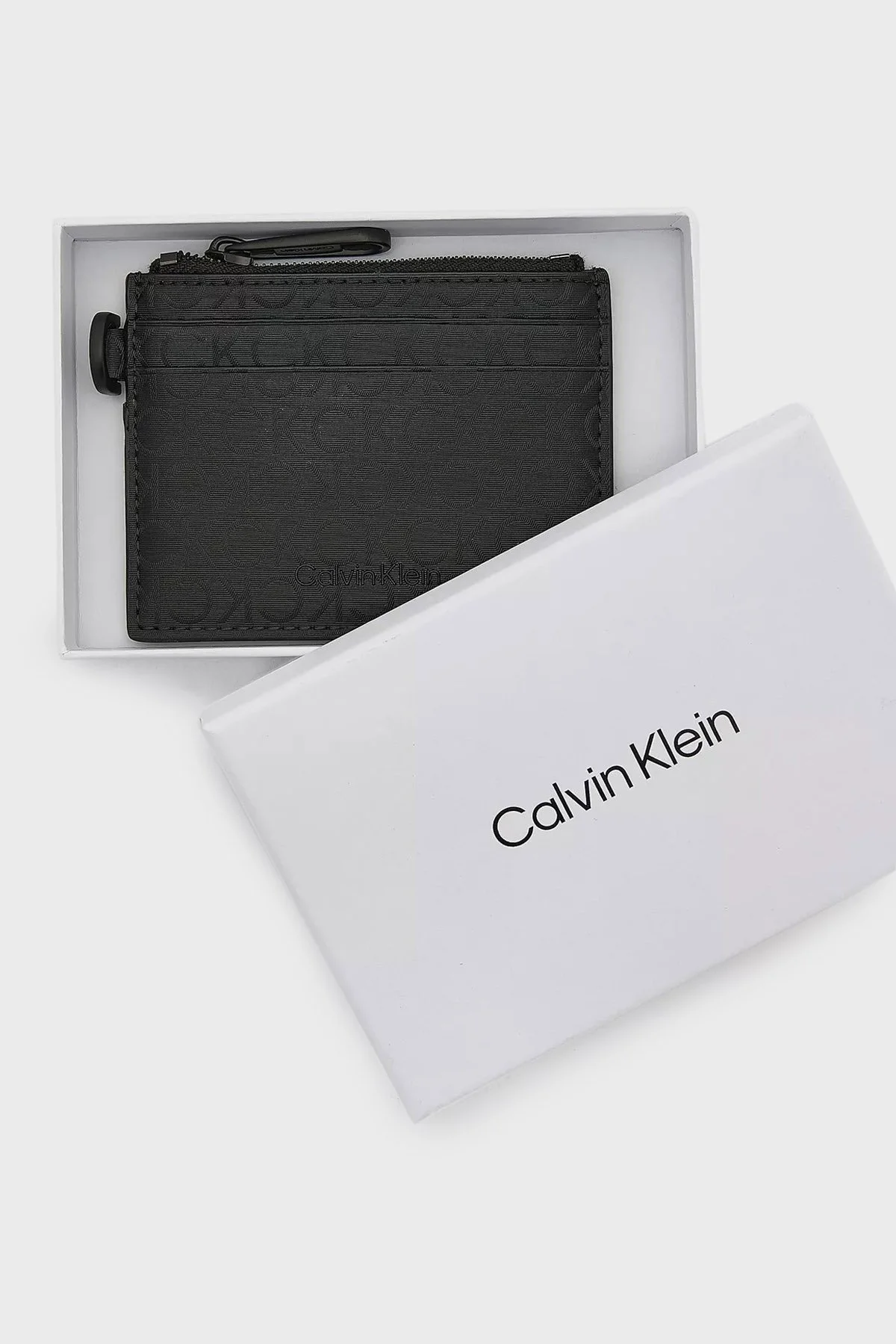 Calvin Klein Tamamı Logolu Fermuarlı Erkek Kartlık K50K510198 01I SİYAH - 6