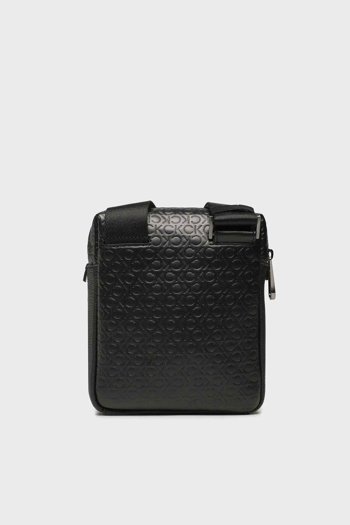 Calvin Klein Tamamı Logolu Fermuarlı K50K51051701I Erkek Çanta K50K510517 01I SİYAH - 4