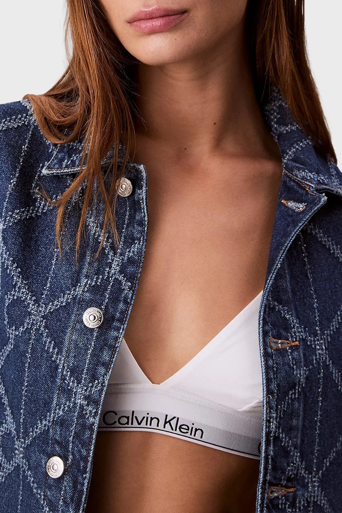 Calvin Klein Tamamı Logolu Pamuklu Regular Fit LV047D749GYY2 Bayan Kot Ceket LV047D749G YY2 MAVİ - 4