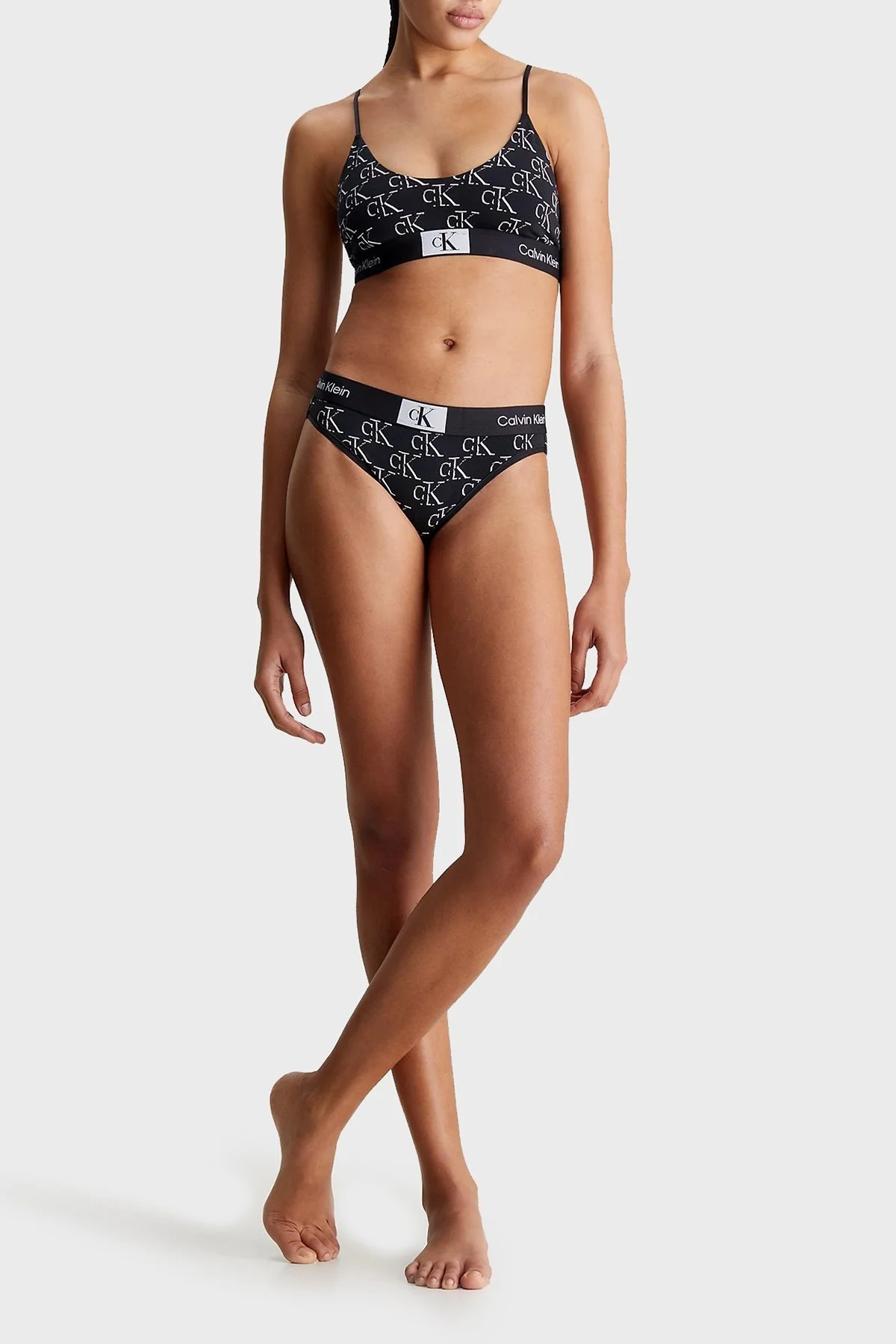 Calvin Klein Tamamı Logolu Pamuklu Spor 000QF7216ELOC Bayan Sütyen 000QF7216E LOC SİYAH-BEYAZ - 4