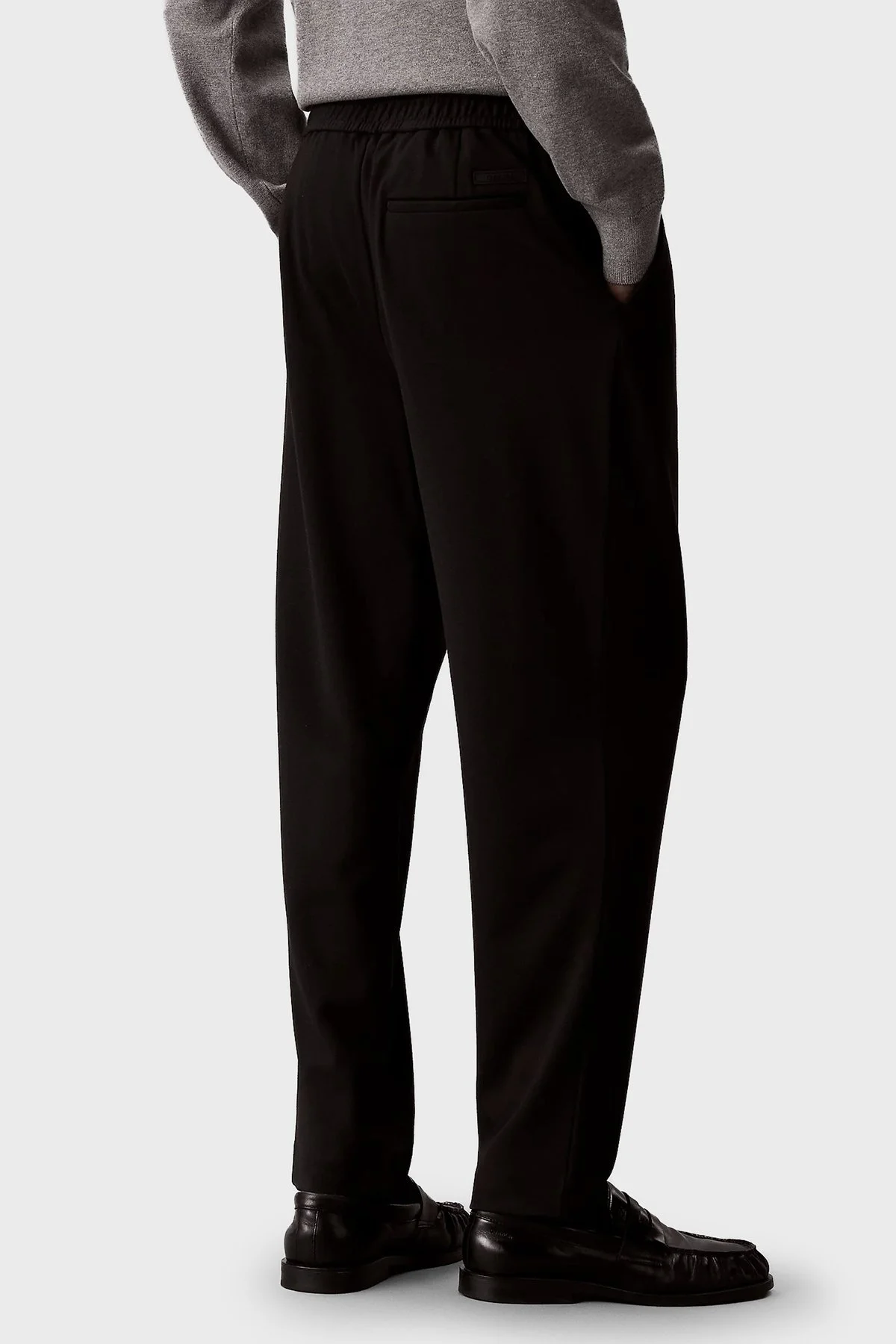 Calvin Klein Tapered Fit Normal Bel Daralan Paça LV04LF607GUB1 Erkek Pantolon LV04LF607G UB1 SİYAH - 3