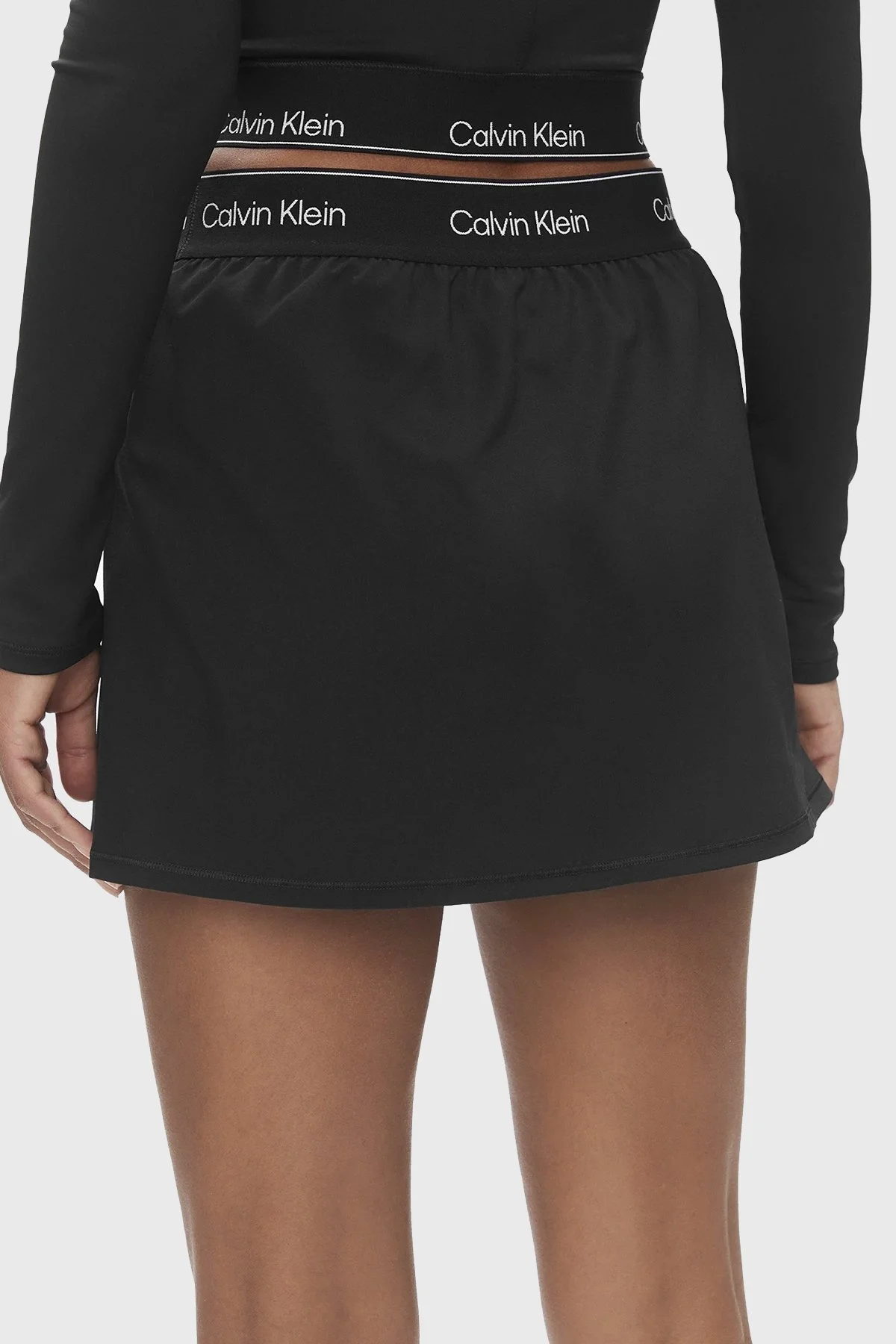 Calvin Klein Turbo-Dry Yüksek Bel Spor Şort 00GWS4T901BAE Bayan Etek 00GWS4T901 BAE SİYAH - 8
