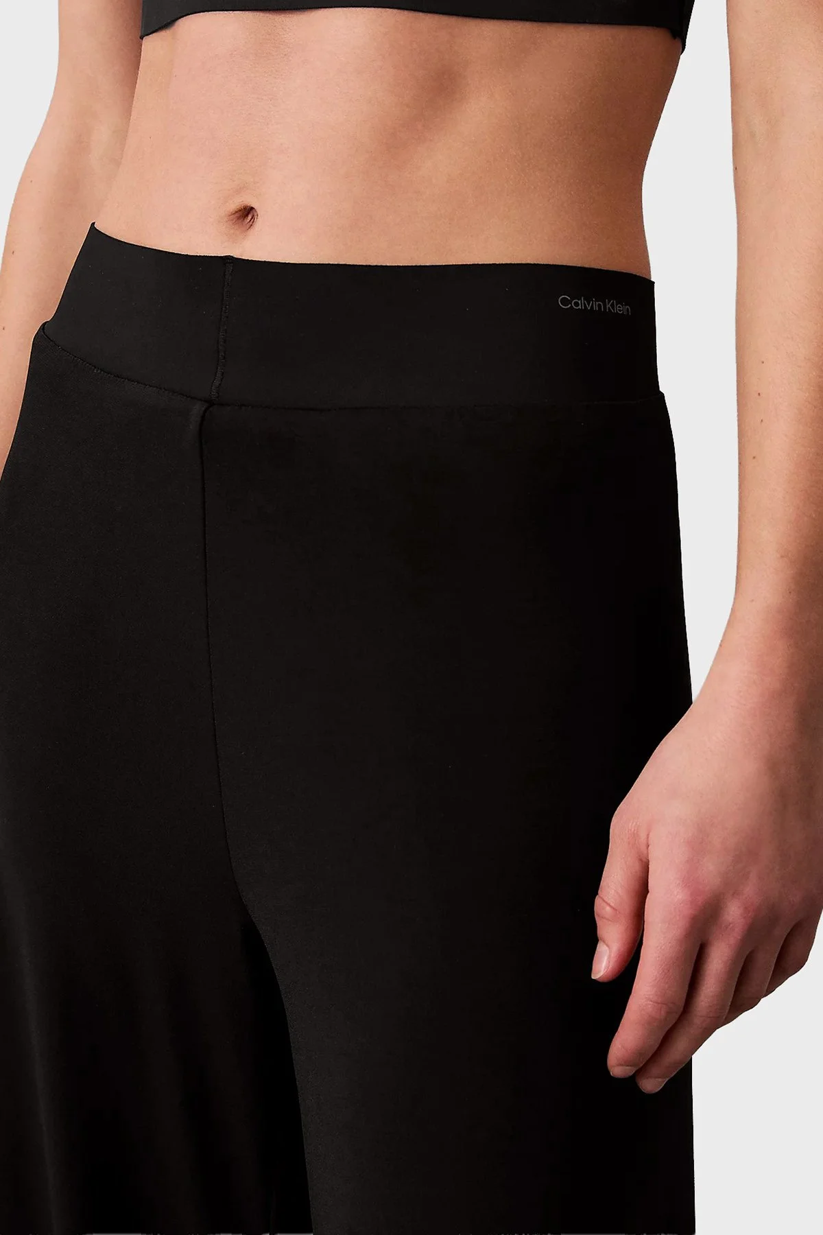 Calvin Klein Wide Leg Fit Logolu Yüksek Bel LVGWS6P654UB1 Bayan Pantolon LVGWS6P654 UB1 SİYAH - 5
