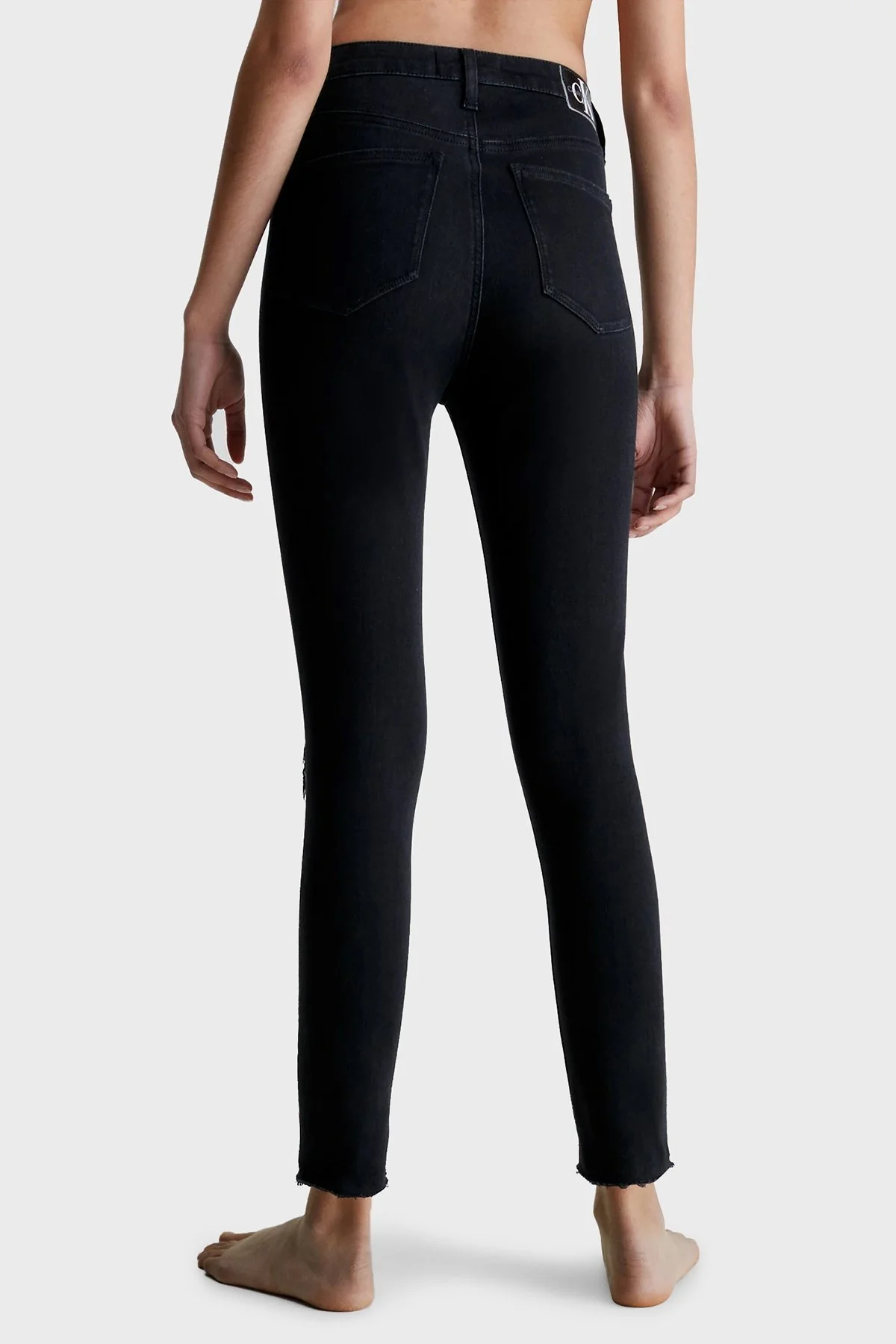 Calvin Klein Yüksek Bel Süper Skinny Streç Pamuklu Dar Paça Bilekte Jeans J20J2206161BY Bayan Kot Pantolon J20J220616 1BY SİYAH - 2