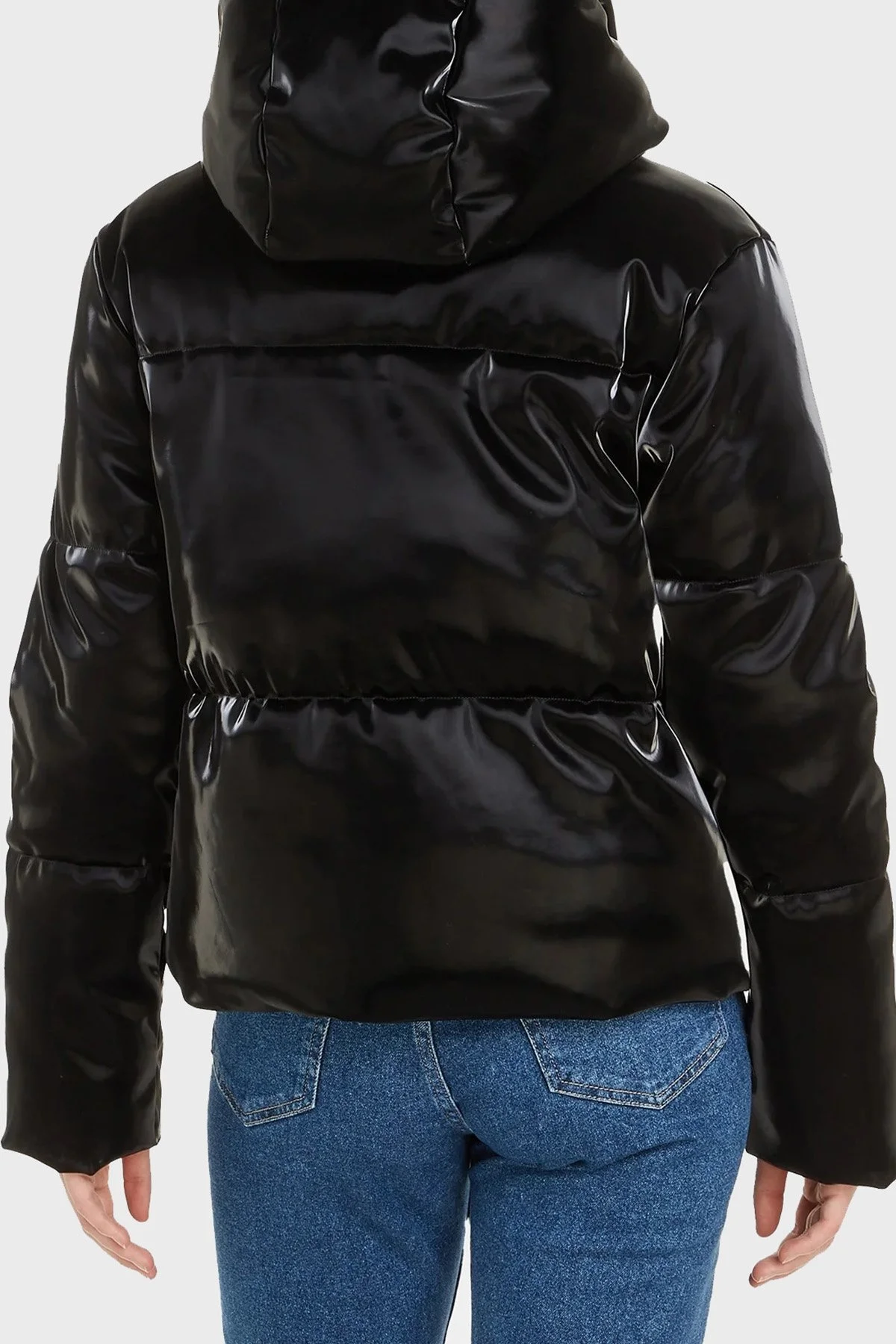 Calvin Klein Yumuşak Parlak Relaxed Fit Kapüşonlu Şişme J20J222173BEH Bayan Mont J20J222173 BEH SİYAH - 2