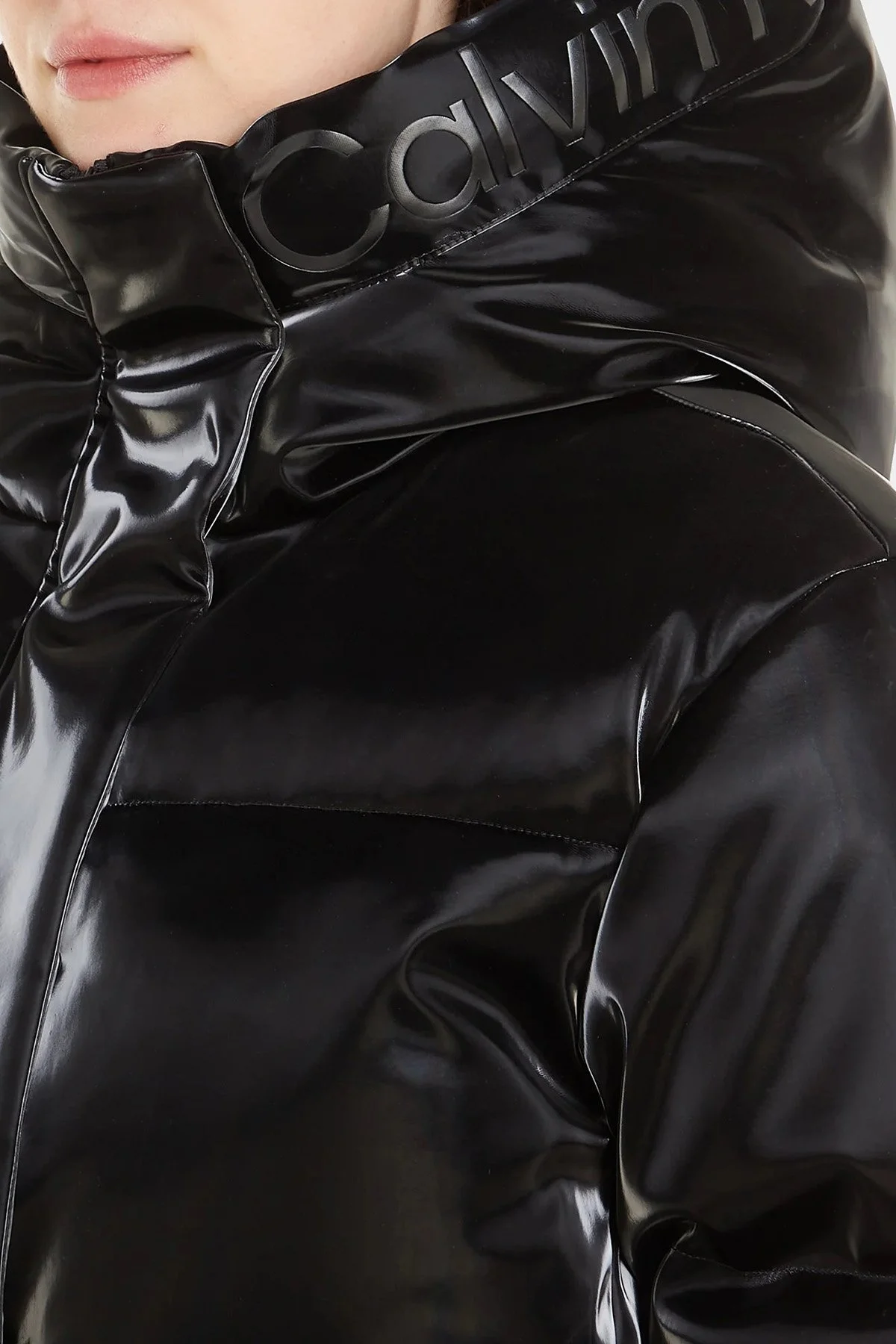 Calvin Klein Yumuşak Parlak Relaxed Fit Kapüşonlu Şişme J20J222173BEH Bayan Mont J20J222173 BEH SİYAH - 3