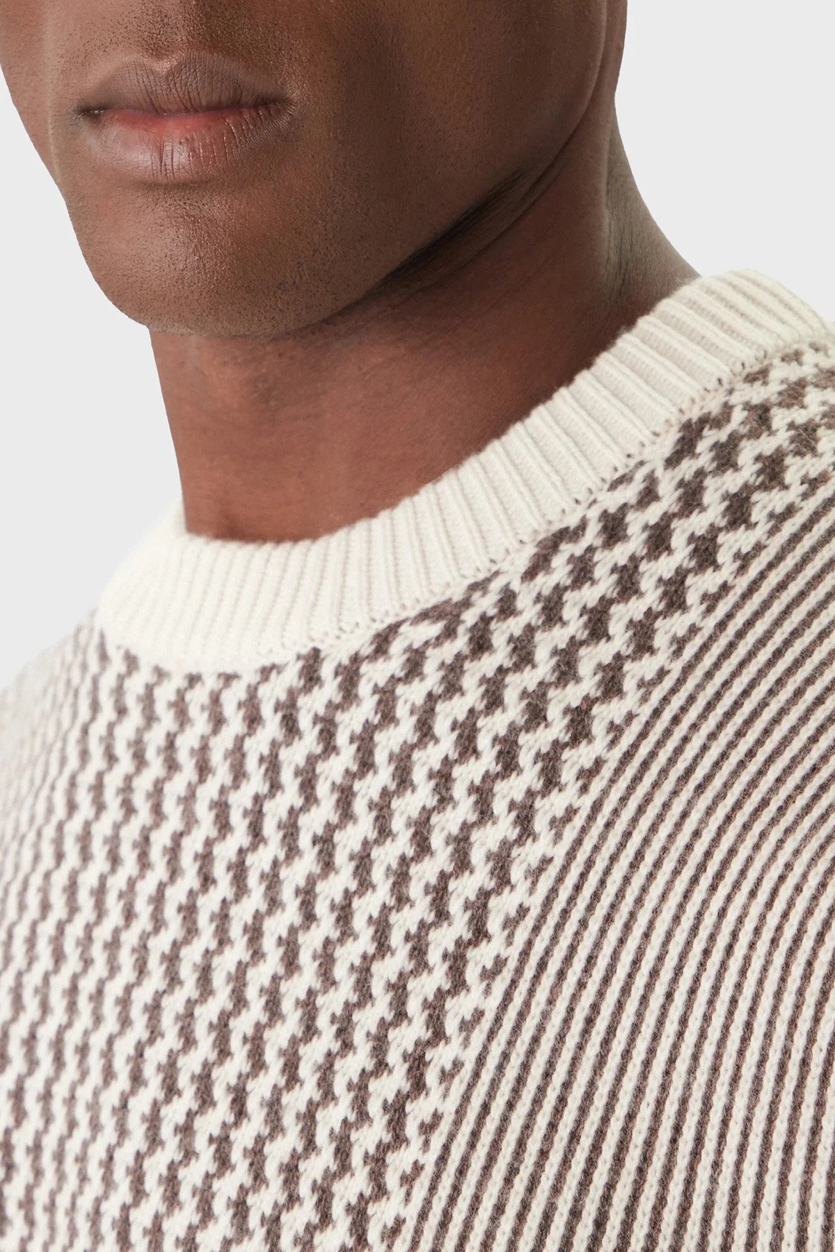 Calvin Klein Yünlü Regular Fit Bisiklet Yaka Örme LV04LD306GGPF Erkek Kazak LV04LD306G GPF KAHVE - 4