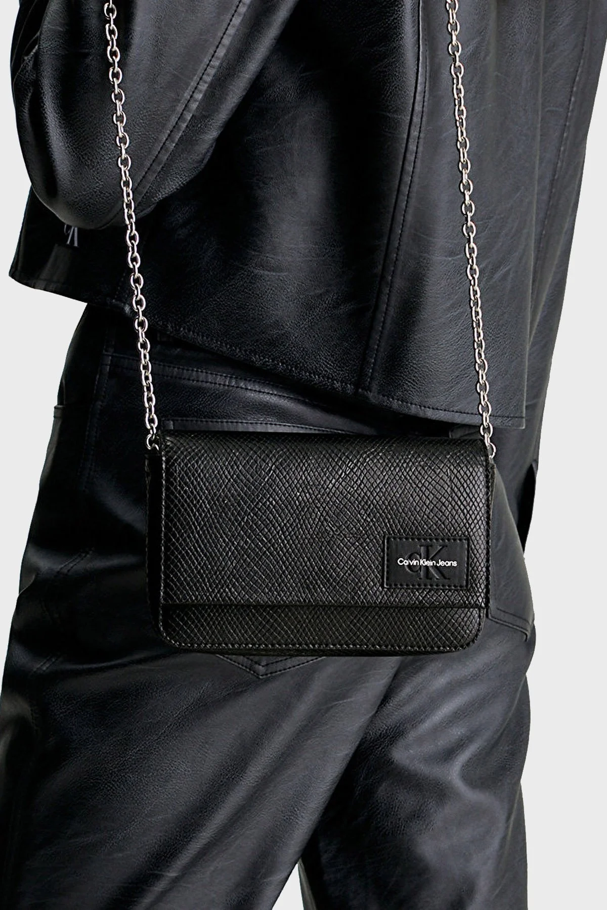 Calvin Klein Zincir Askılı Mini K60K611528BEH Bayan Çanta K60K611528 BEH SİYAH - 2