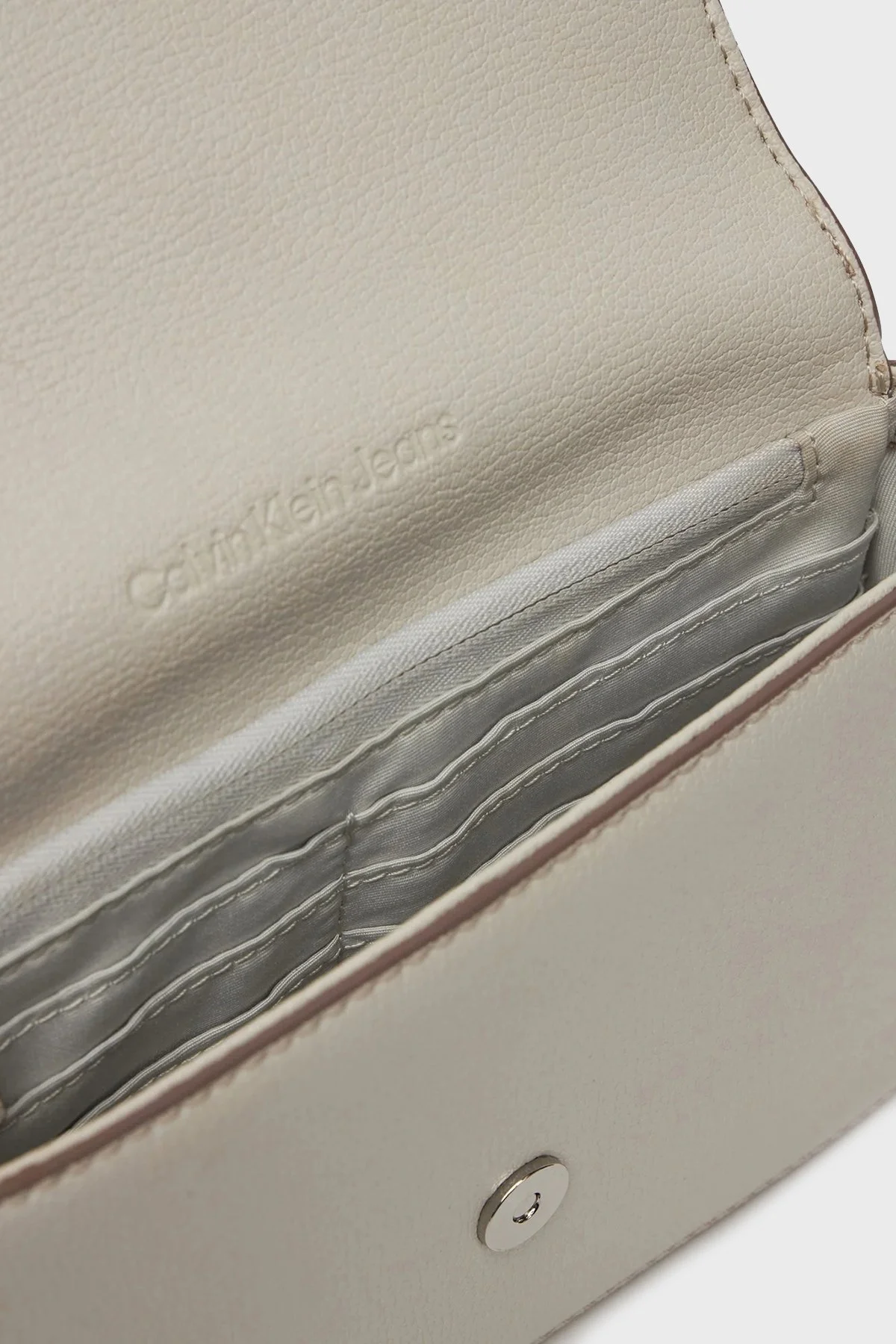 Calvin Klein Zincir Askılı Portföy LV04K1027GWGY Bayan Cüzdan LV04K1027G WGY EKRU - 10