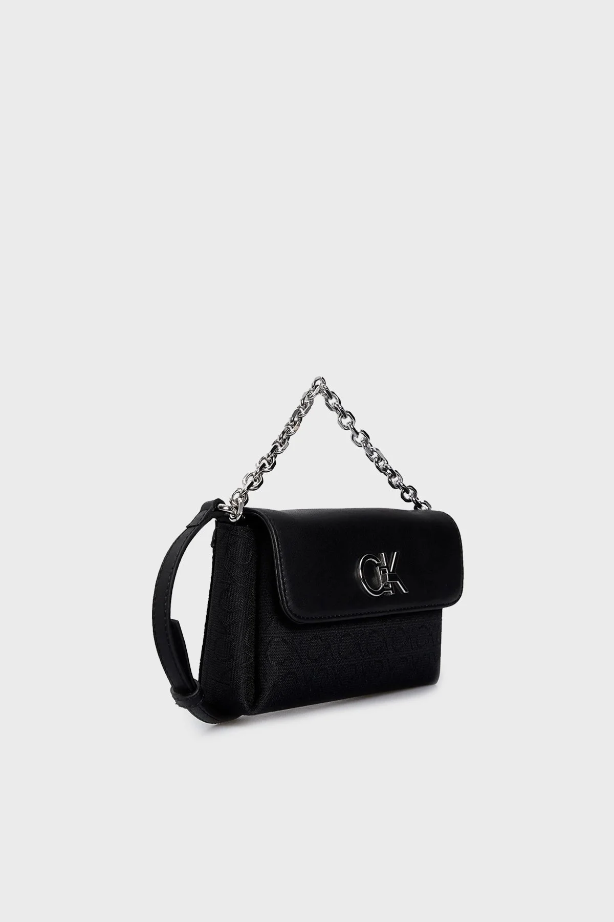 Calvin Klein Zincir Detaylı Ayarlanabilir Çapraz Askılı K60K6119890GK Bayan Çanta K60K611989 0GK SİYAH - 3