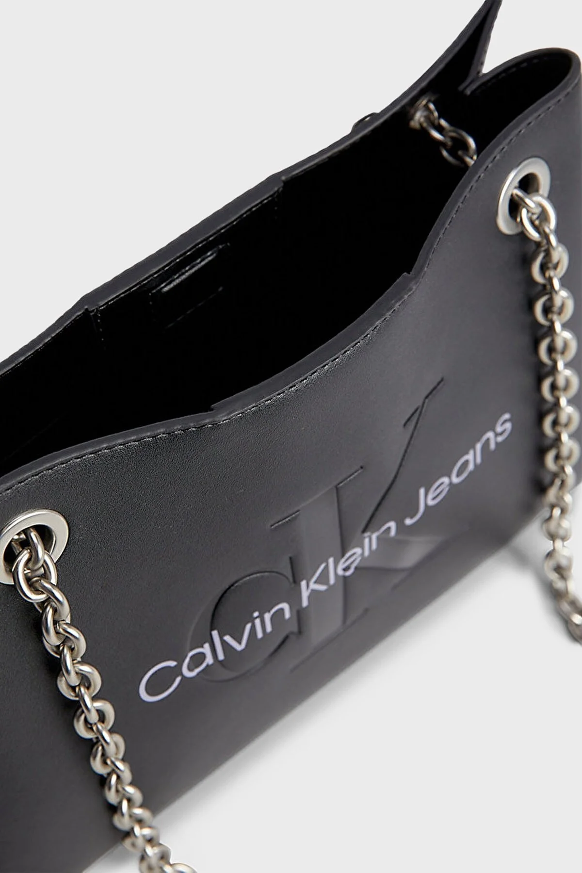 Calvin Klein Zincir Detaylı Omuz Askılı K60K6078310GJ Bayan Çanta K60K607831 0GJ SİYAH - 5