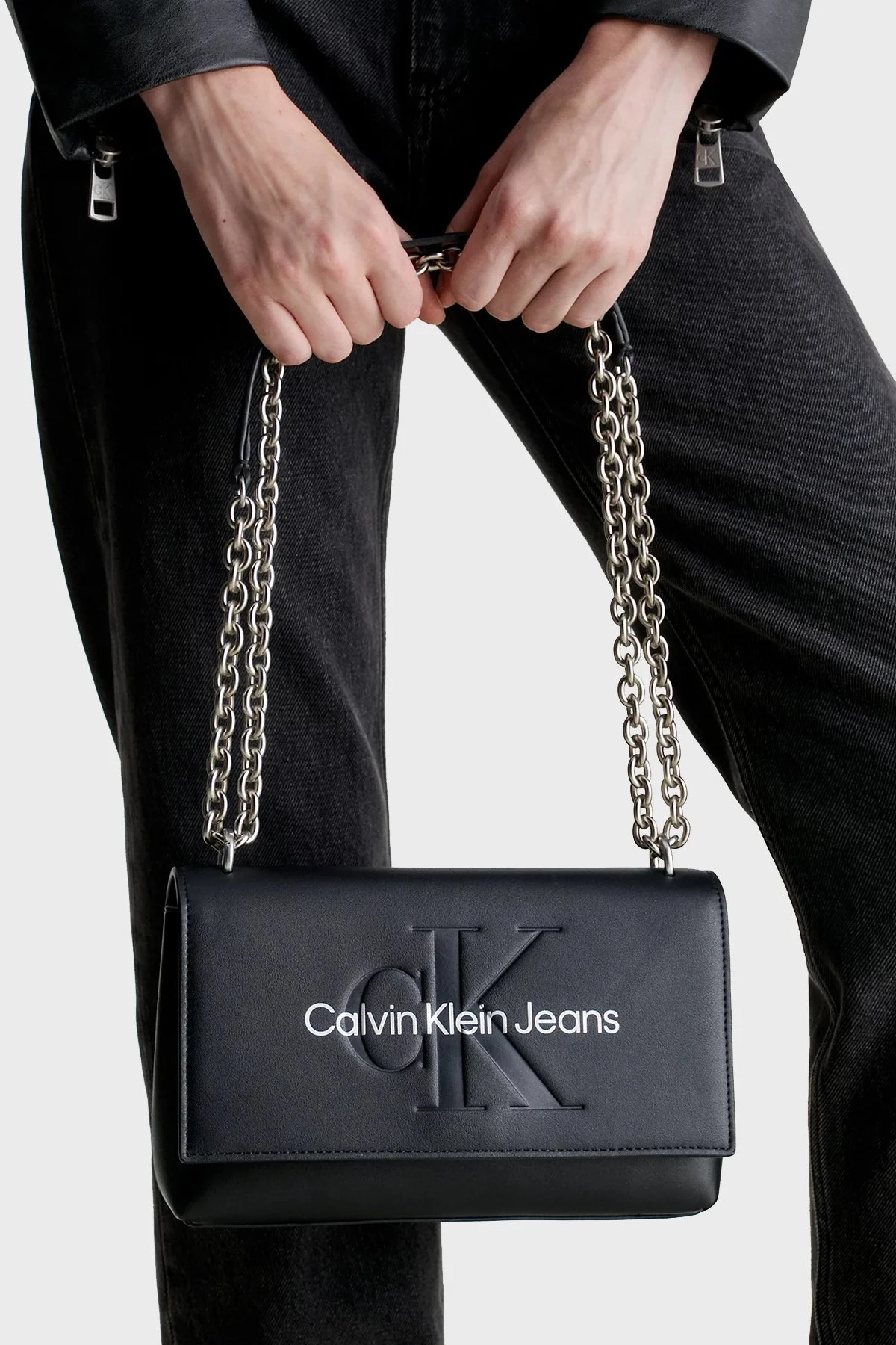Calvin Klein Zincirli Omuz Askılı K60K6118660GL Bayan Çanta K60K611866 0GL SİYAH - 4