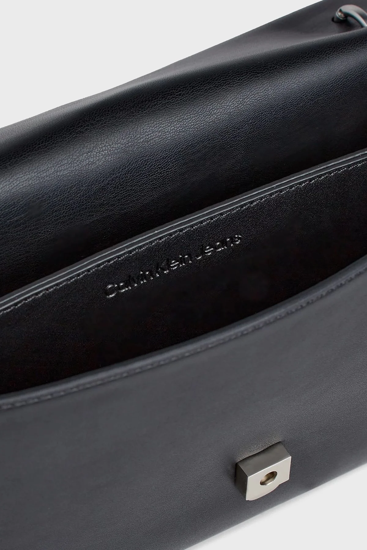 Calvin Klein Zincirli Omuz Askılı K60K6118660GL Bayan Çanta K60K611866 0GL SİYAH - 6