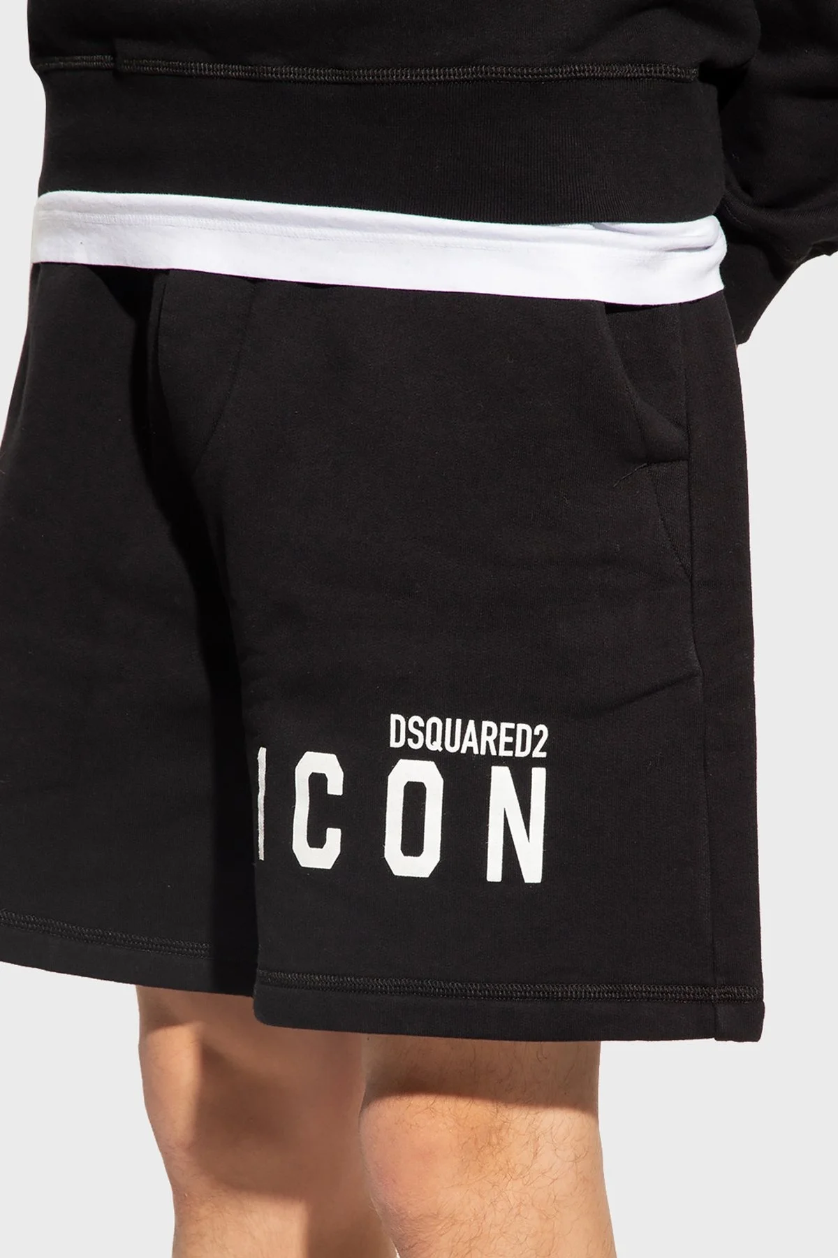 Dsquared2 Baskılı Pamuklu Relaxed Fit Cepli Erkek Short S79MU0005 S25516 965 SİYAH - 4