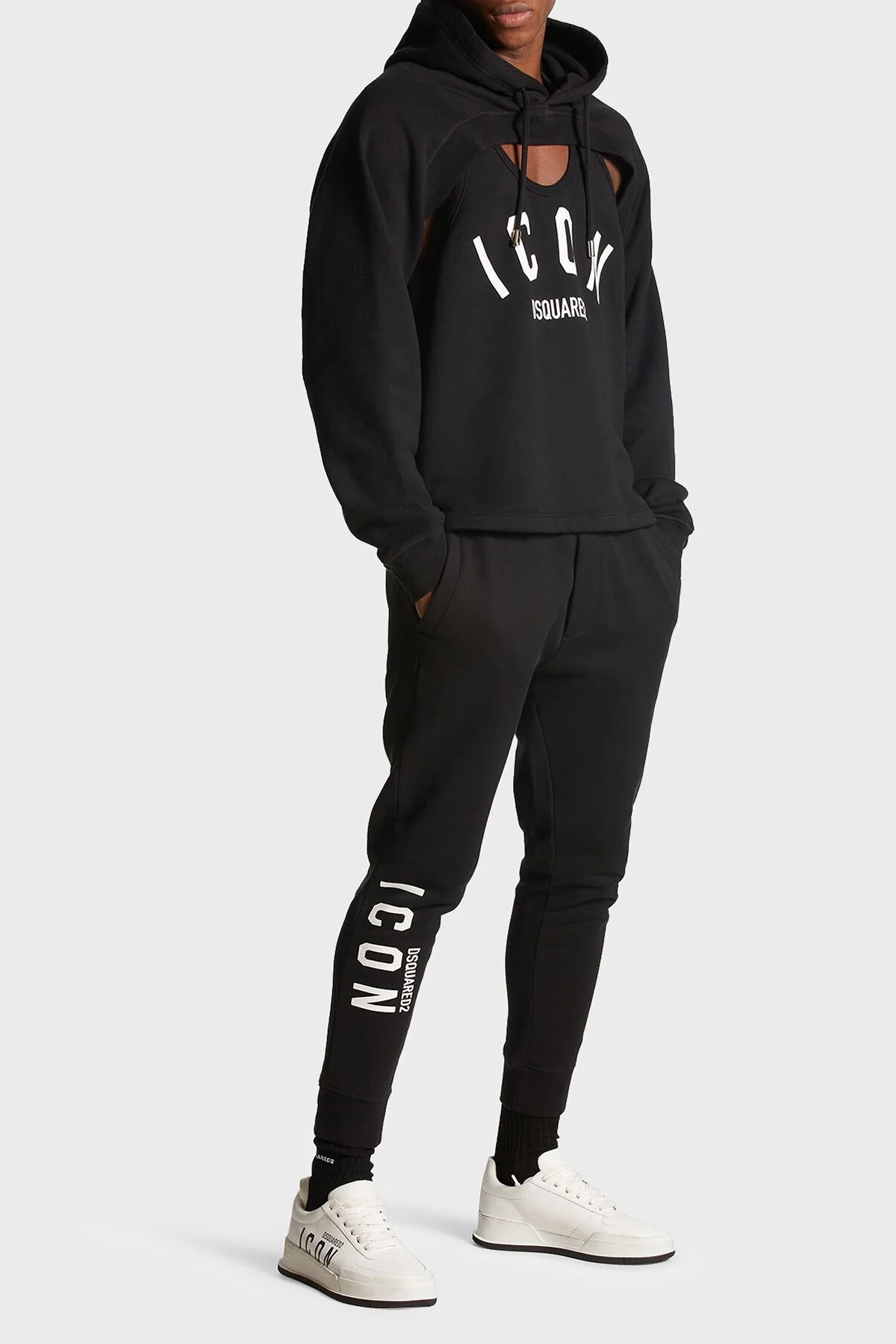 Dsquared2 Elastik Bel Bantlı % 100 Pamuk Tapered Fit Erkek Pantolon S79KA0045 S25516 965 SİYAH - 1