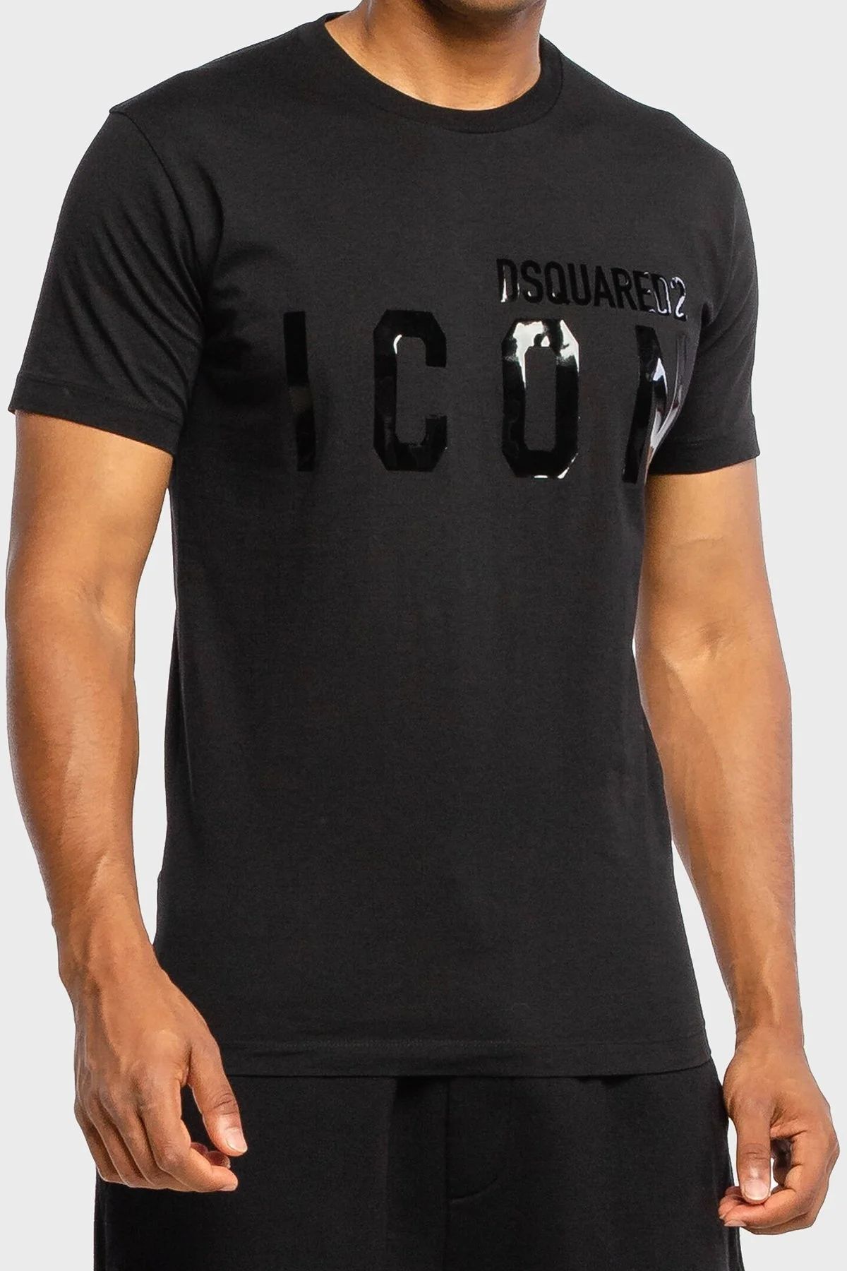 Dsquared2 Pamuklu Regular Fit Bisiklet Yaka Erkek T Shirt S79GC0036 S23009 994 SİYAH - 1