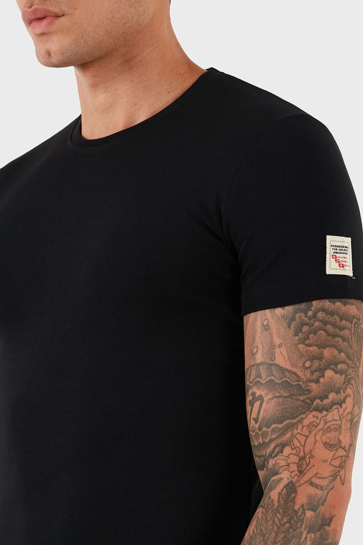 Dsquared2 Pamuklu Slim Fit Bisiklet Yaka Erkek T Shirt DCM370010 01 SİYAH - 6