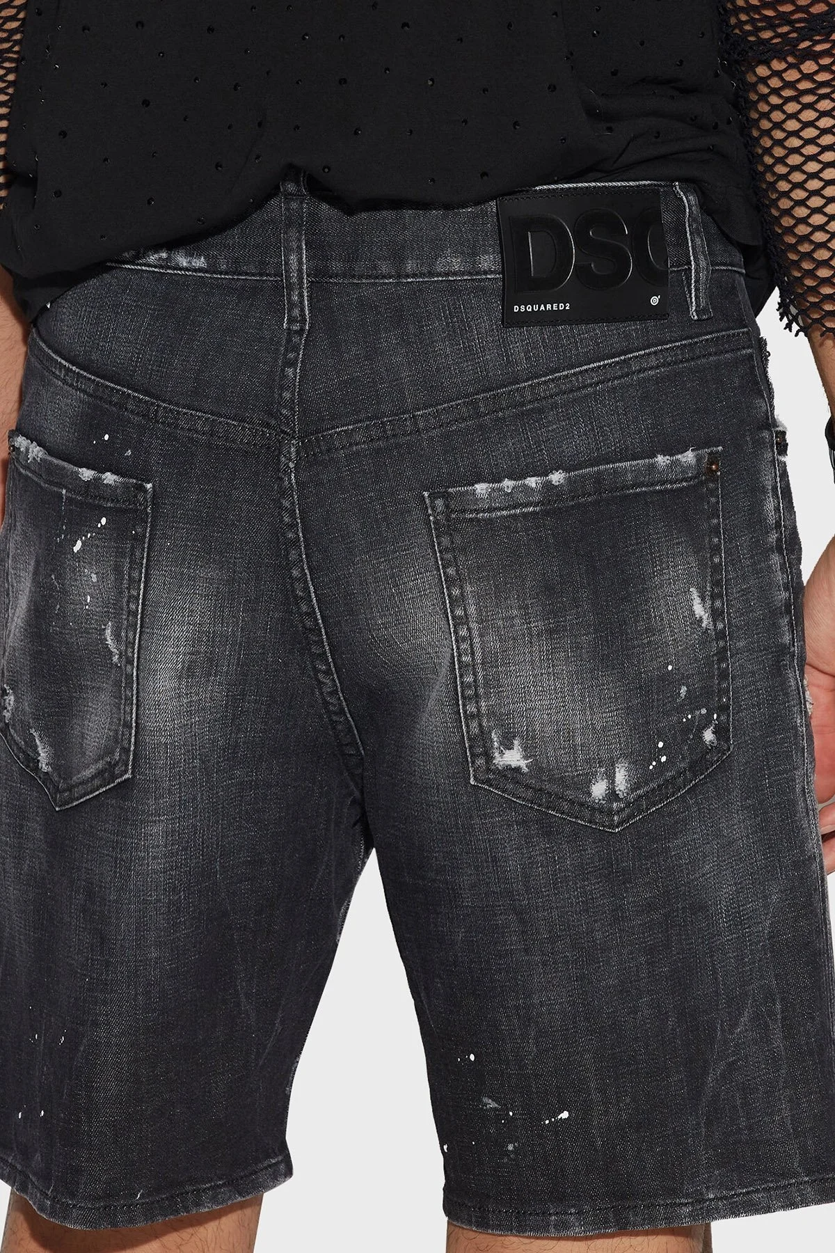 Dsquared2 Yırtık Detaylı Normal Bel Regular Fit Denim Erkek Short S74MU0773 S30357 900 SİYAH - 4