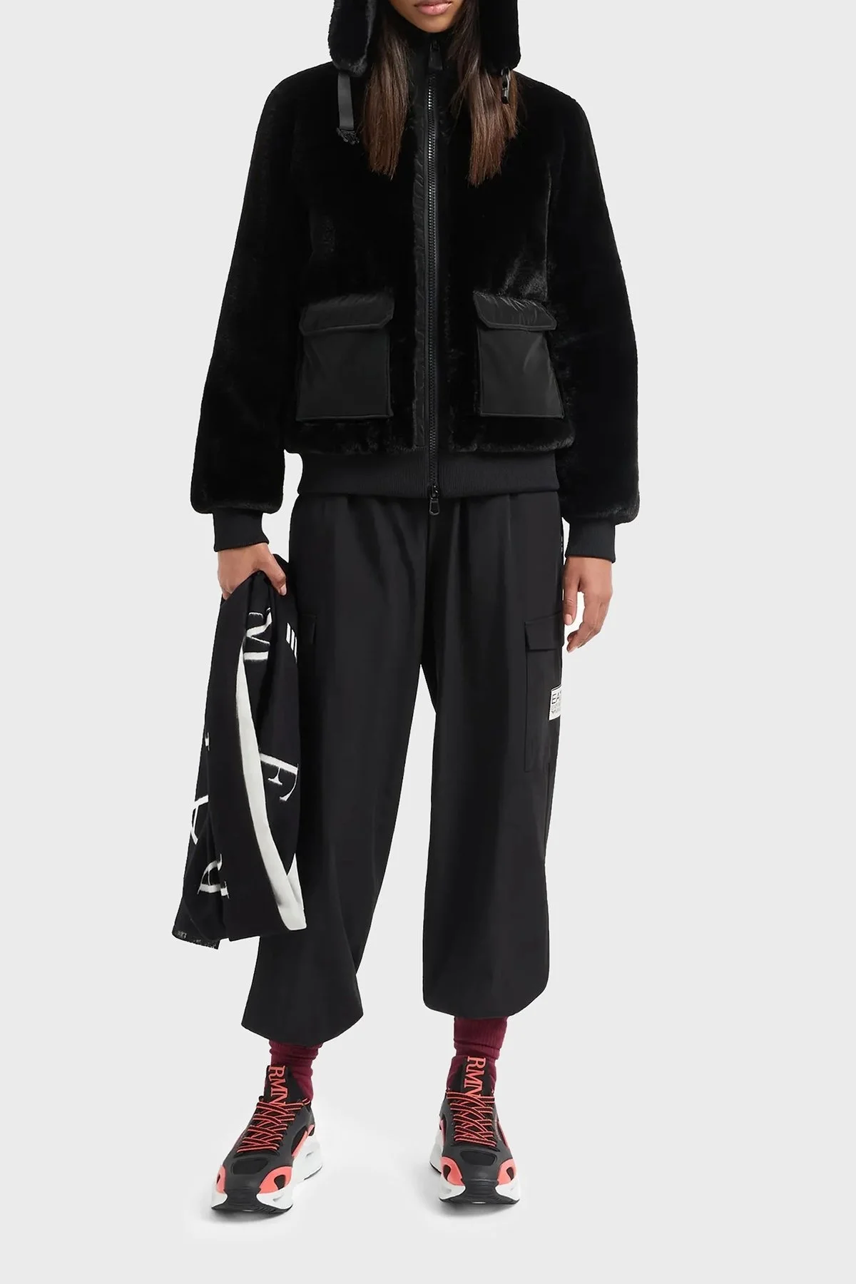 EA7 Astarlı Regular Fit Dik Yaka Yumuşak Dokulu Fermuarlı Teddy Bayan Ceket 6DTB15 TNGEZ 1200 SİYAH - 2