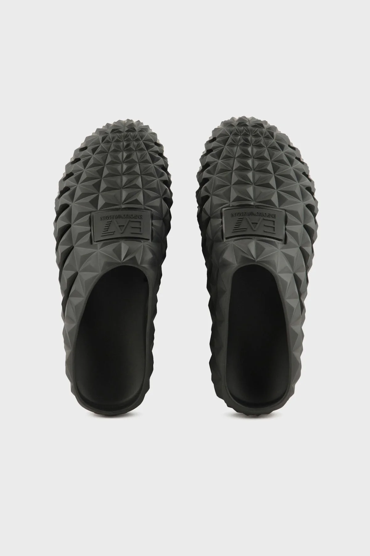 EA7 Geometrik Desenli Yuvarlak Kapalı Burun Erkek Terlik XBR001 XK385 00002 SİYAH - 4