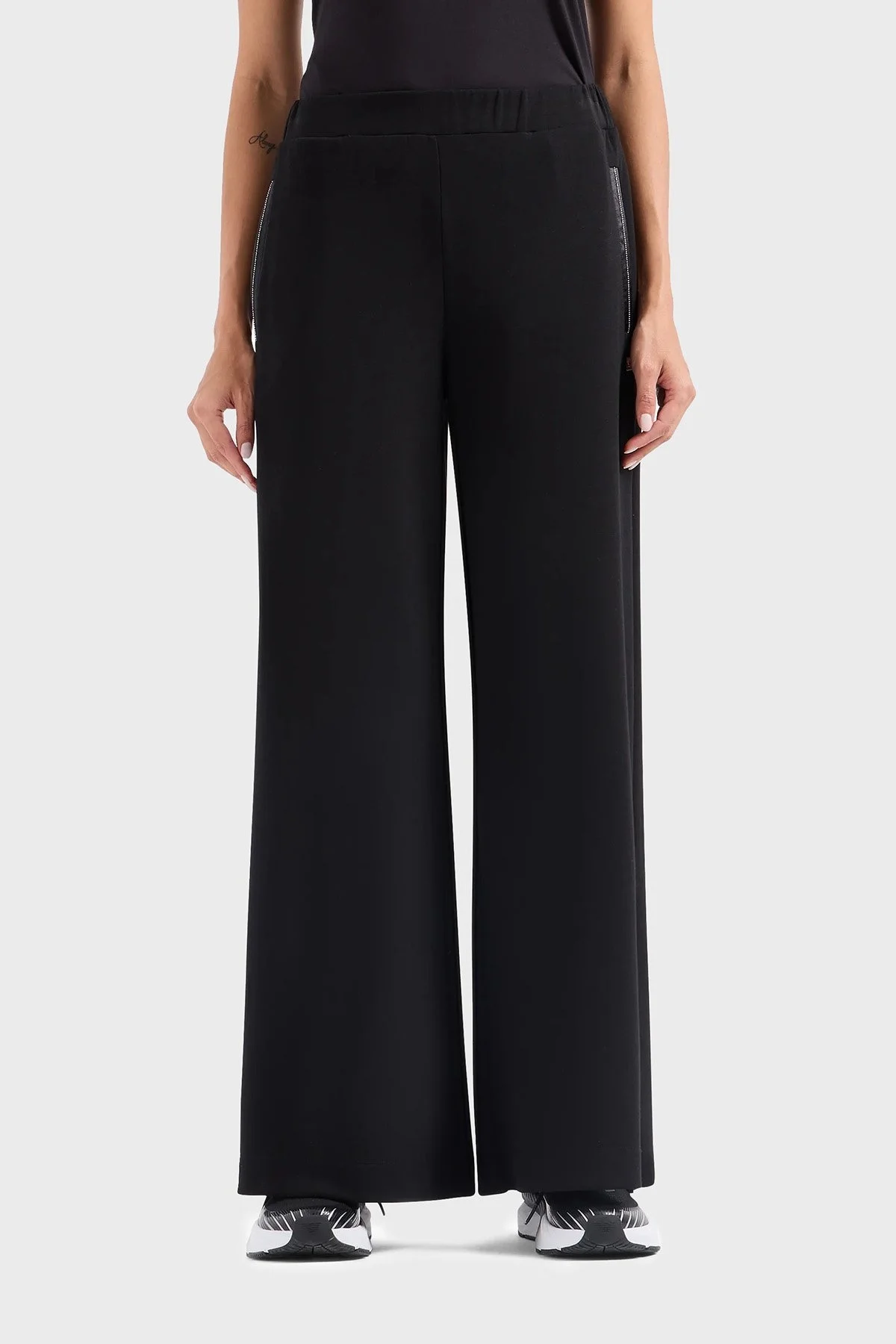 EA7 İnterlok Relaxed Fit Yırtmaçlı Spor Bayan Pantolon 3DTP76 TJUDZ 1200 SİYAH - 1