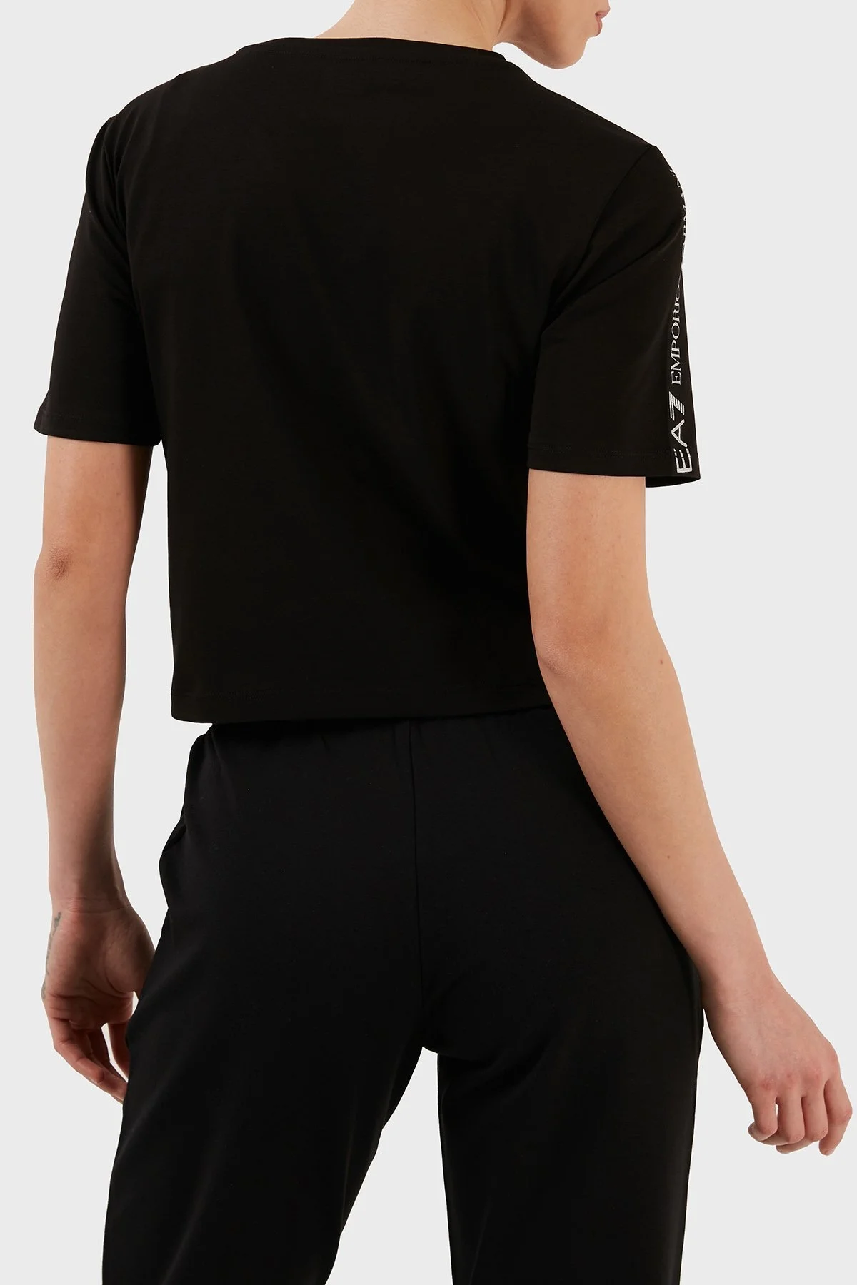 EA7 Logo Bantlı Bisiklet Yaka Pamuklu Regular Fit Bayan T Shirt 3RTT14 TJFKZ 0200 SİYAH - 5