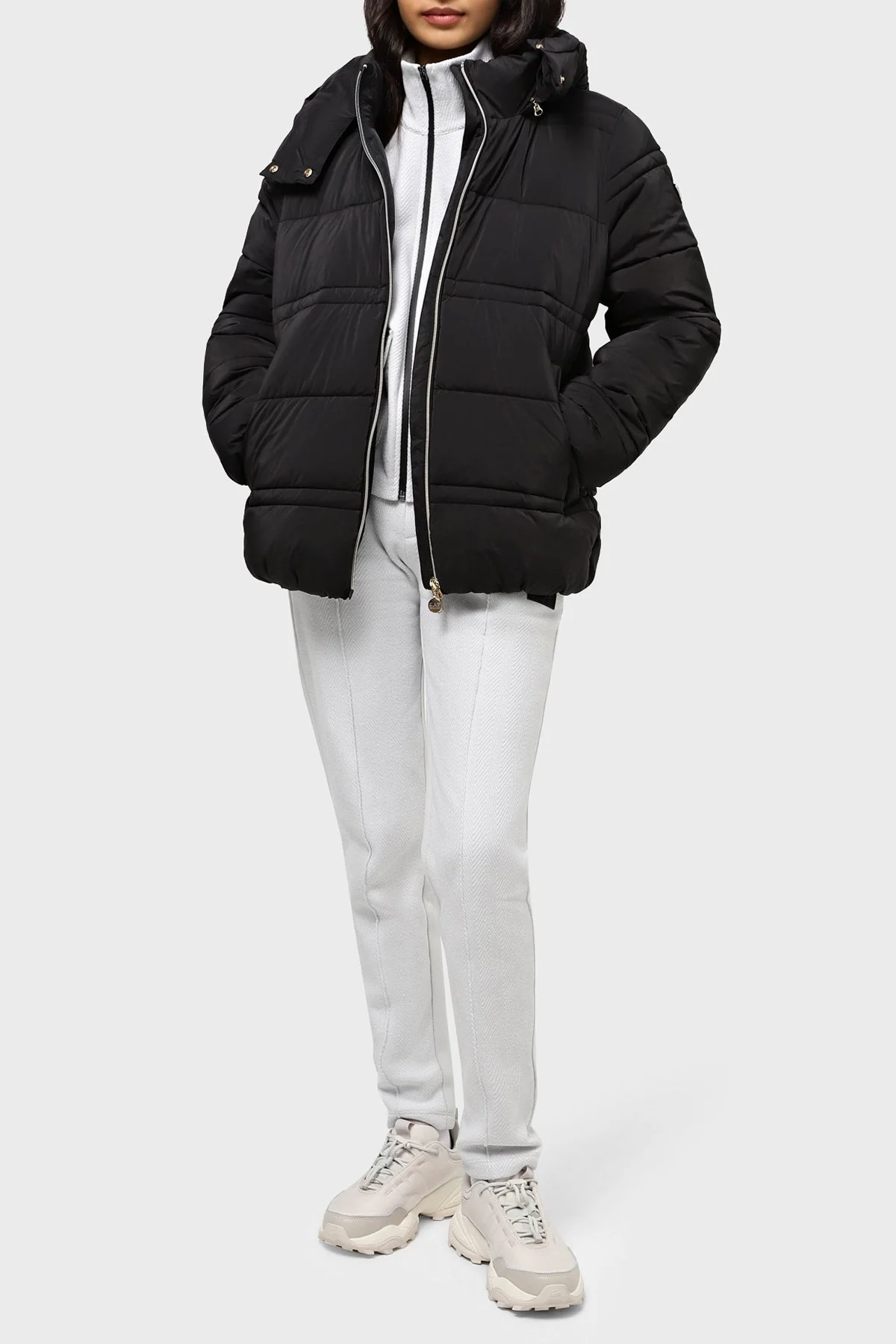 EA7 Logolu Çıkarılabilir Kapüşonlu Regular Fit Kadın Mont 6RTB09 TNDAZ 1200 SİYAH - 2