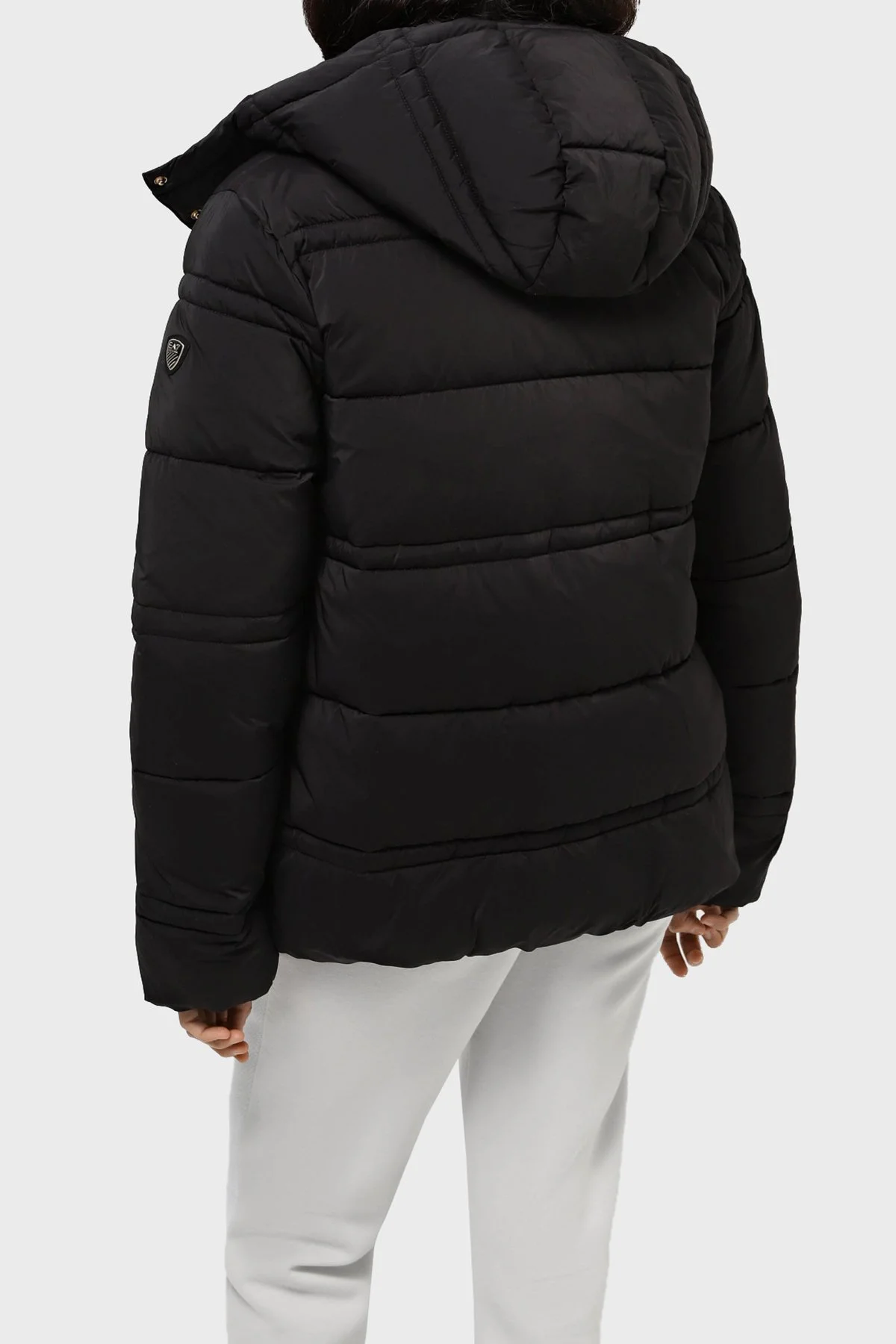 EA7 Logolu Çıkarılabilir Kapüşonlu Regular Fit Kadın Mont 6RTB09 TNDAZ 1200 SİYAH - 3