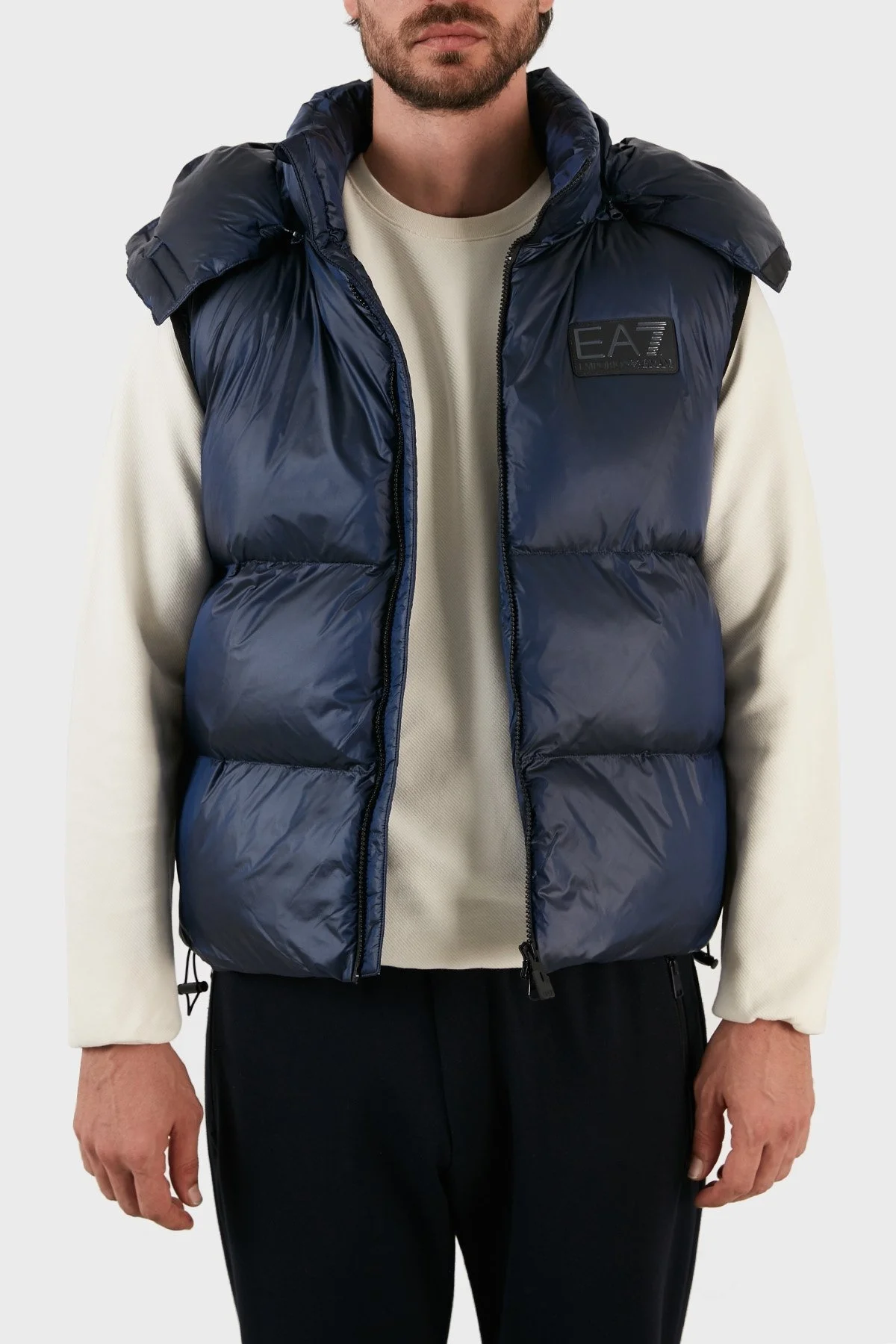 EA7 Logolu Çıkarılabilir Kapüşonlu Regular Fit Şişme Erkek Yelek 6LPQ03 PN2MZ 1554 LACİVERT - 2