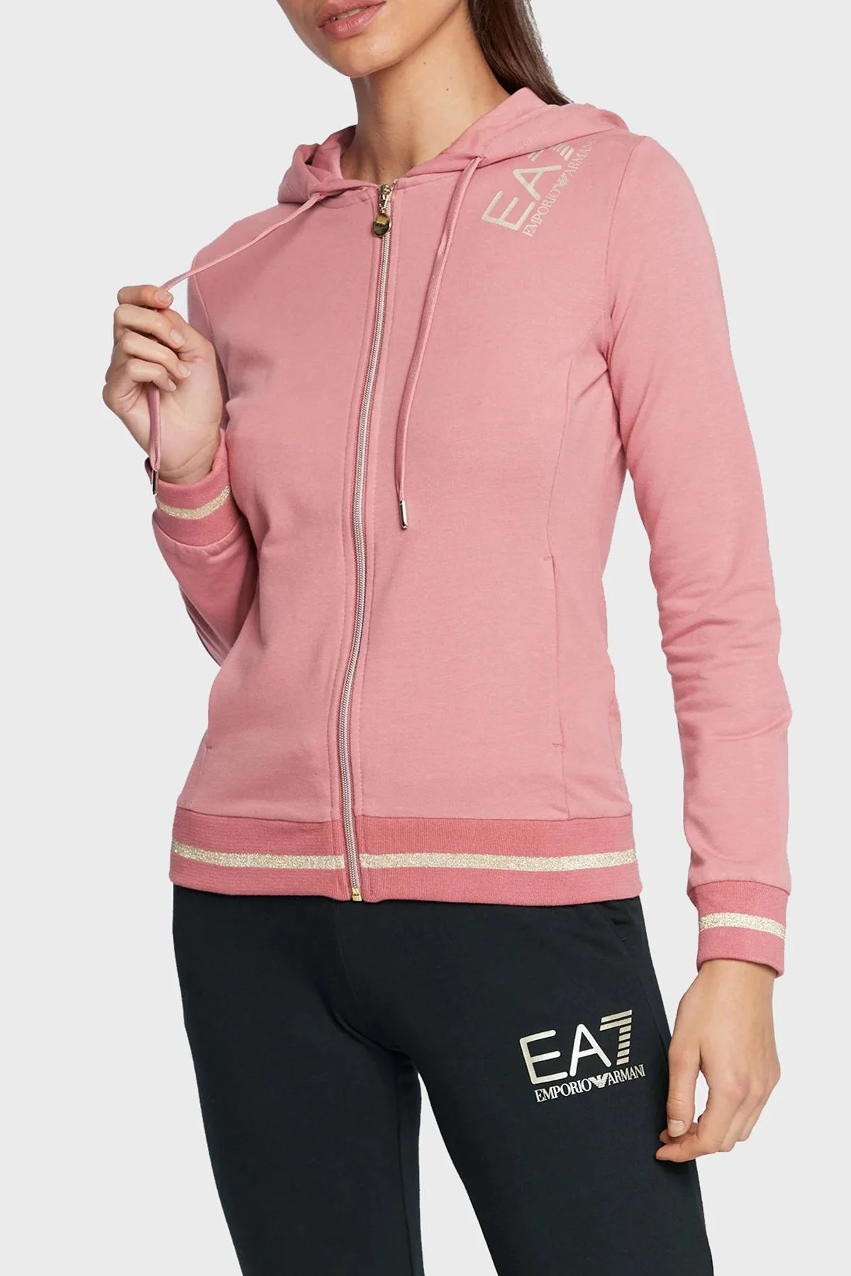 EA7 Logolu Fermuarlı Pamuklu Kapüşonlu Regular Fit Bayan Eşofman Takımı 6LTV53 TJCQZ 24BD SİYAH-PEMBE - 2
