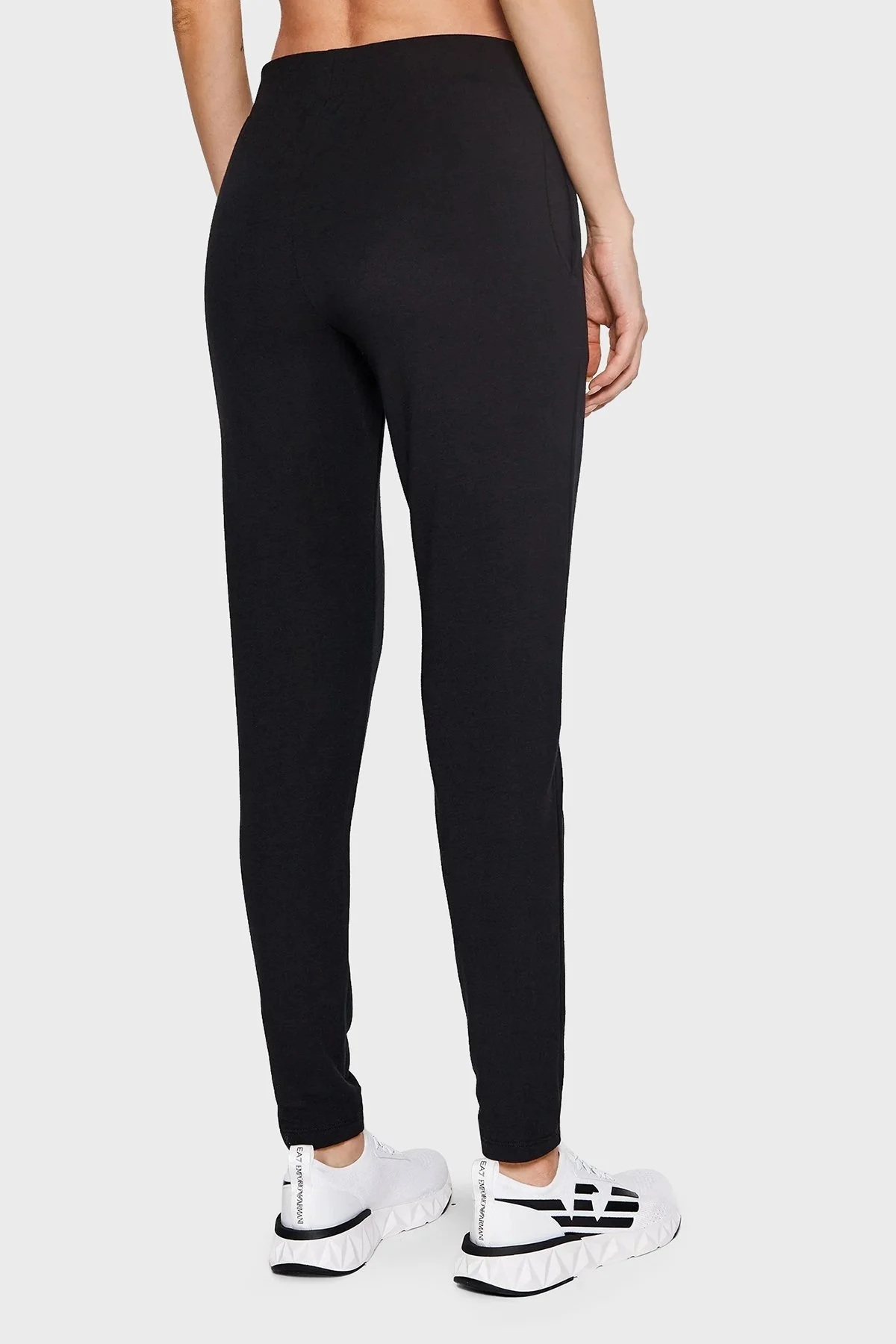 EA7 Logolu Pamuklu Bisiklet Yaka Cepli Regular Fit Bayan Eşofman Takımı 6LTV57 TJCQZ 0200 SİYAH - 5