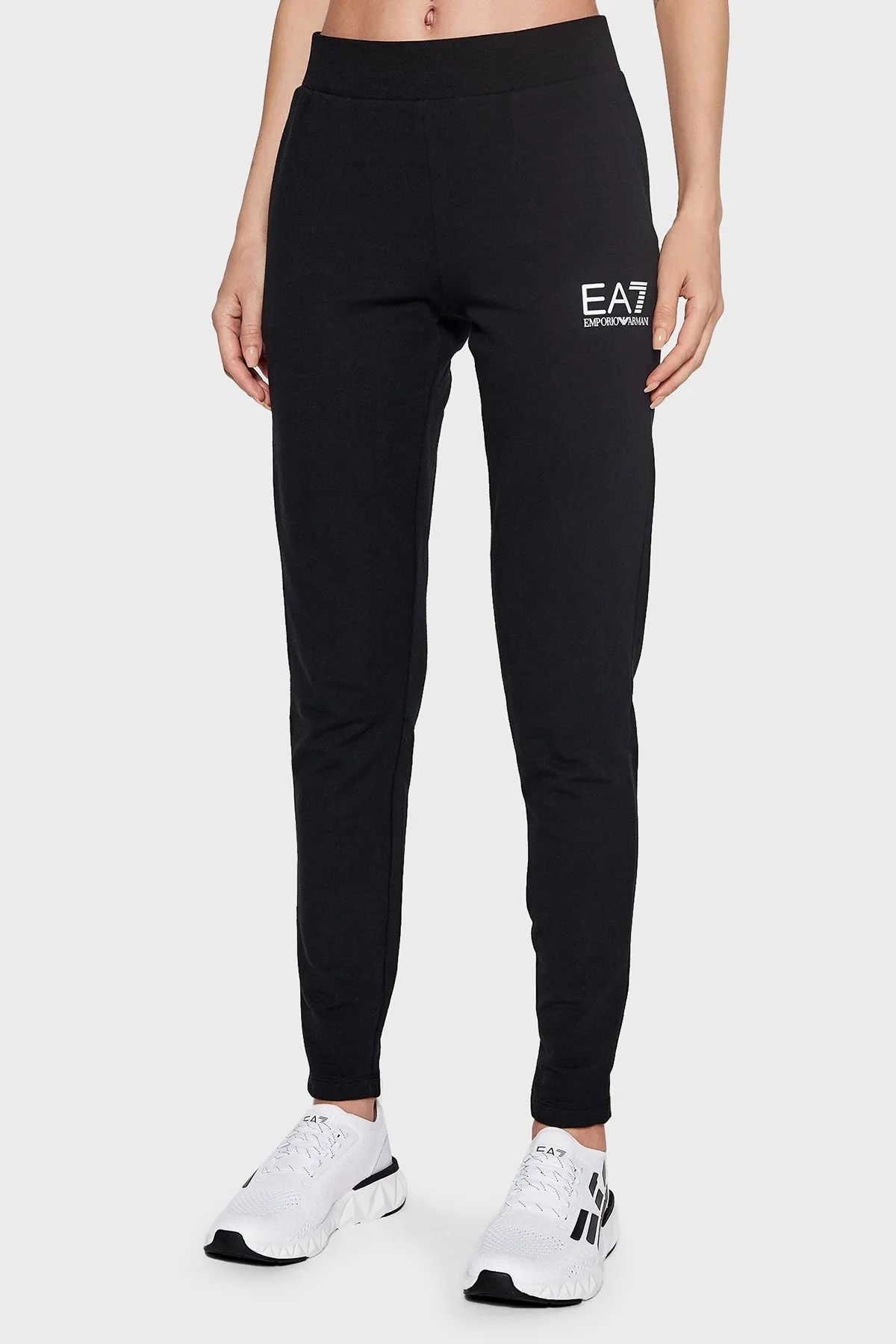 EA7 Logolu Pamuklu Bisiklet Yaka Cepli Regular Fit Bayan Eşofman Takımı 6LTV57 TJCQZ 22BA SİYAH-BEYAZ - 4