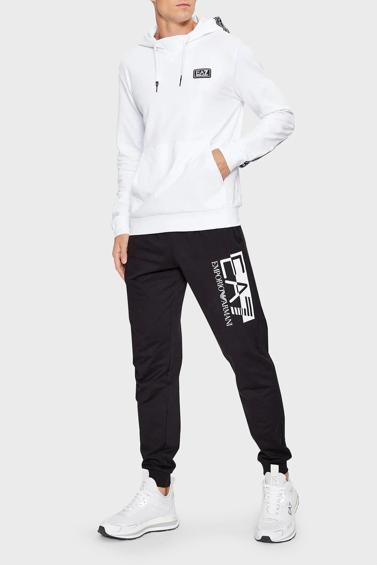 EA7 Logolu Pamuklu Regular Fit Kapüşonlu Erkek Sweat 6RPM13 PJ05Z 1100 BEYAZ - 3
