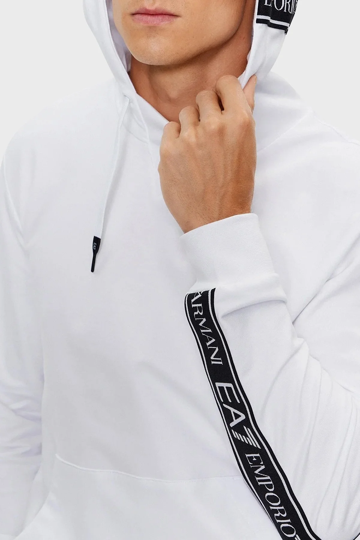 EA7 Logolu Pamuklu Regular Fit Kapüşonlu Erkek Sweat 6RPM13 PJ05Z 1100 BEYAZ - 4