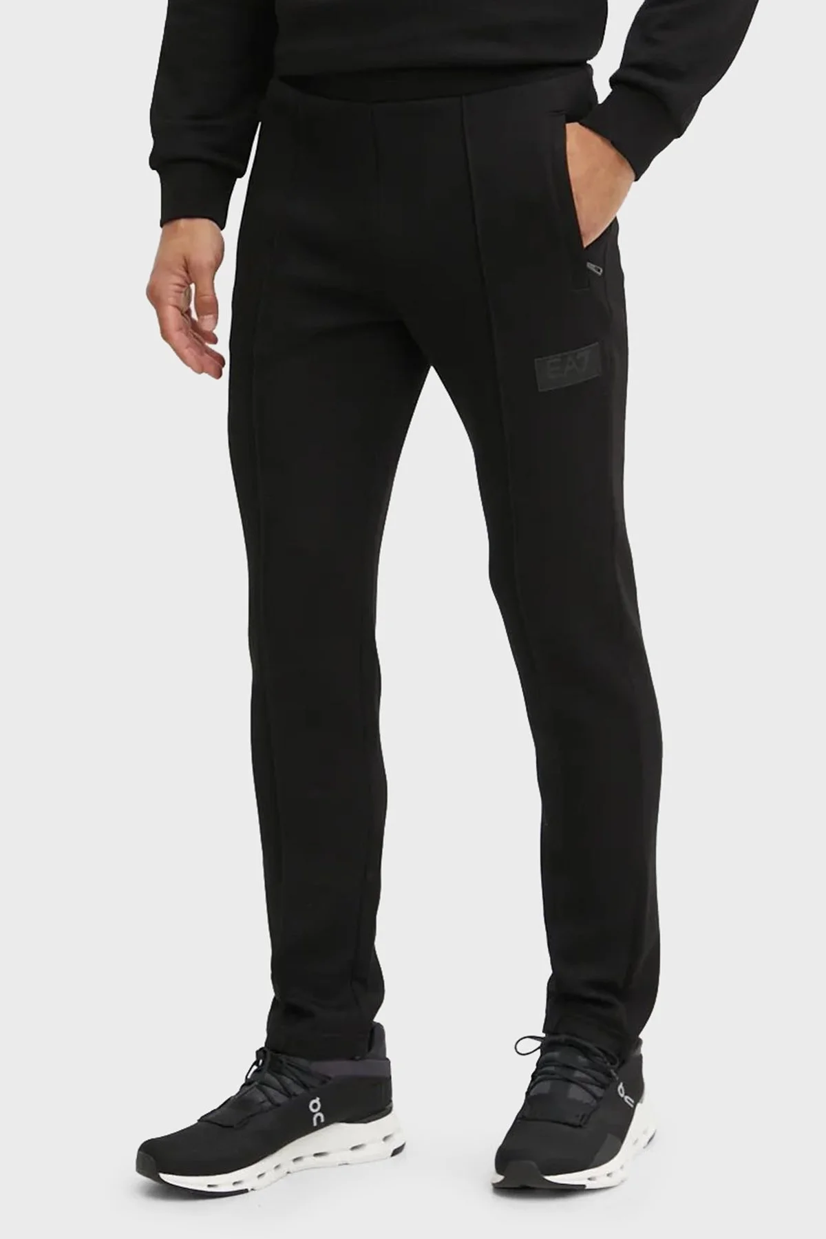 EA7 Logolu Pamuklu Regular Fit Düz Paça Jogger Erkek Pantolon 6DPP68 PJODZ 1200 SİYAH - 1