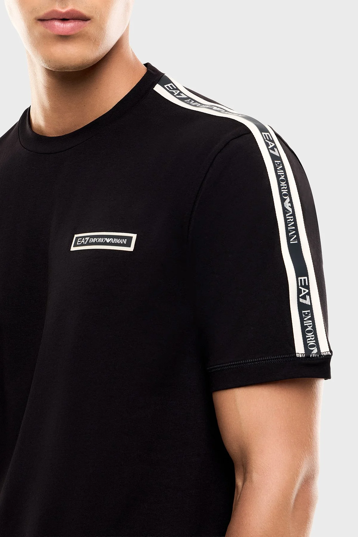 EA7 Logolu Pamuklu Regular Fit Yuvarlak Yaka Erkek T Shirt 7M002189 AF10373 UC001 Siyah - 3