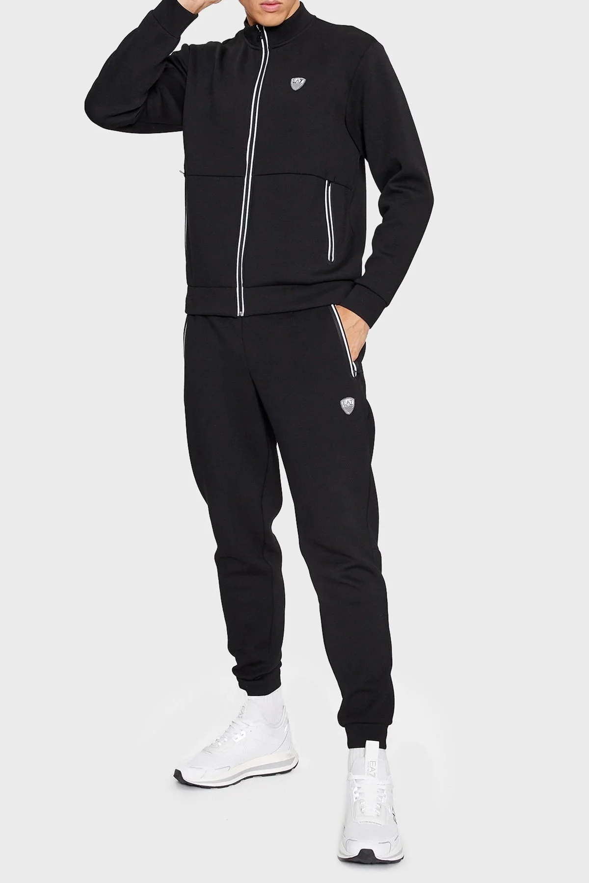 EA7 Logolu Regular Fit Jogger Erkek Pantolon 8NPP63 PJ4EZ 1200 SİYAH - 2